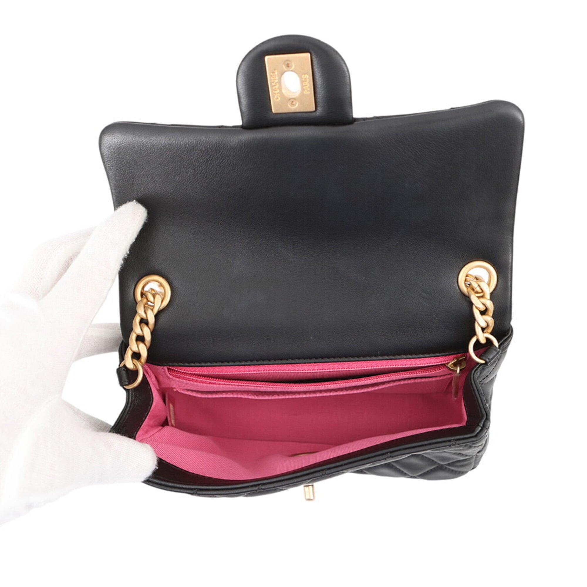 Chanel Black Leather Handbag Shoulder Bag (Pre-Owned)
