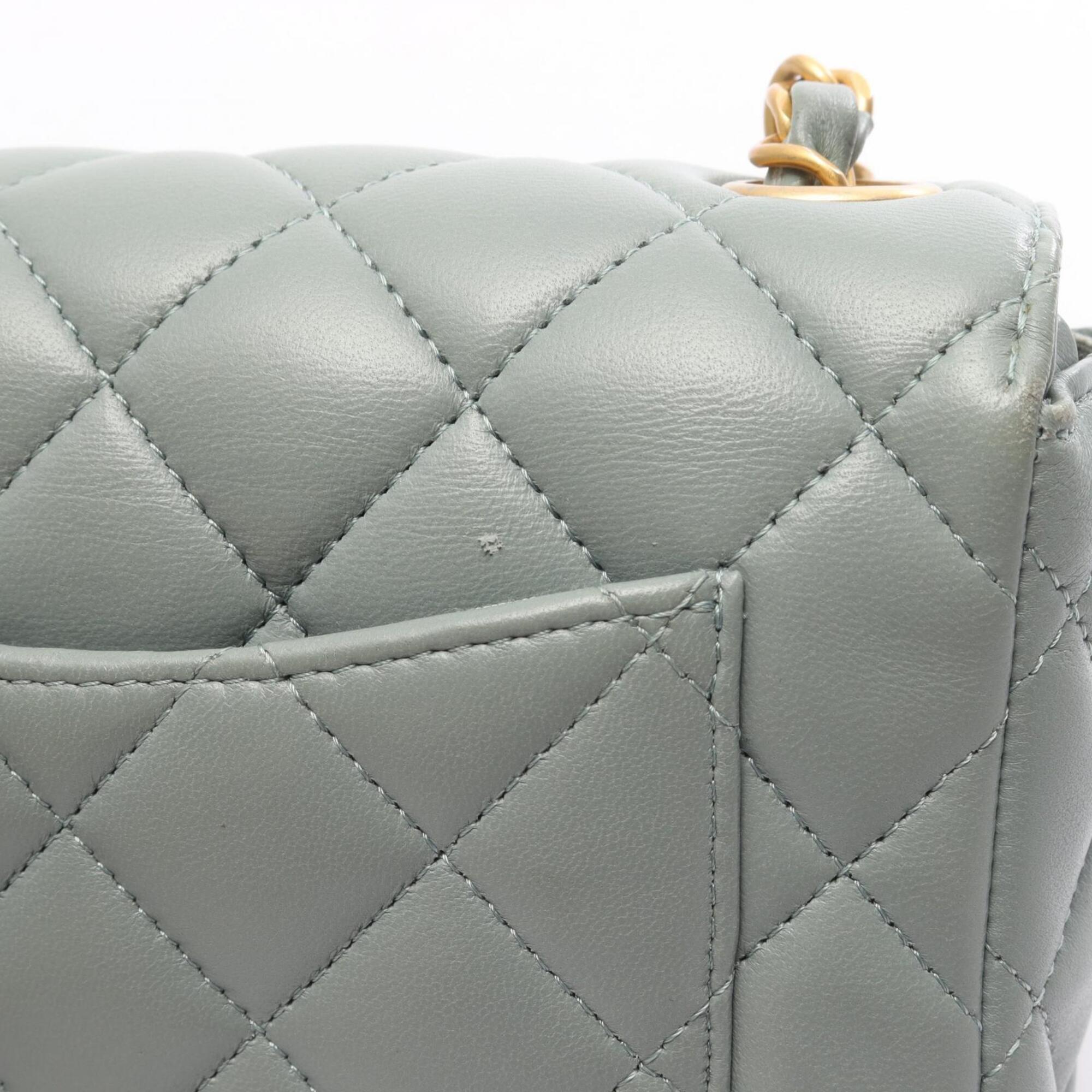 Chanel Green Leather Handbag Shoulder Bag (Pre-Owned)