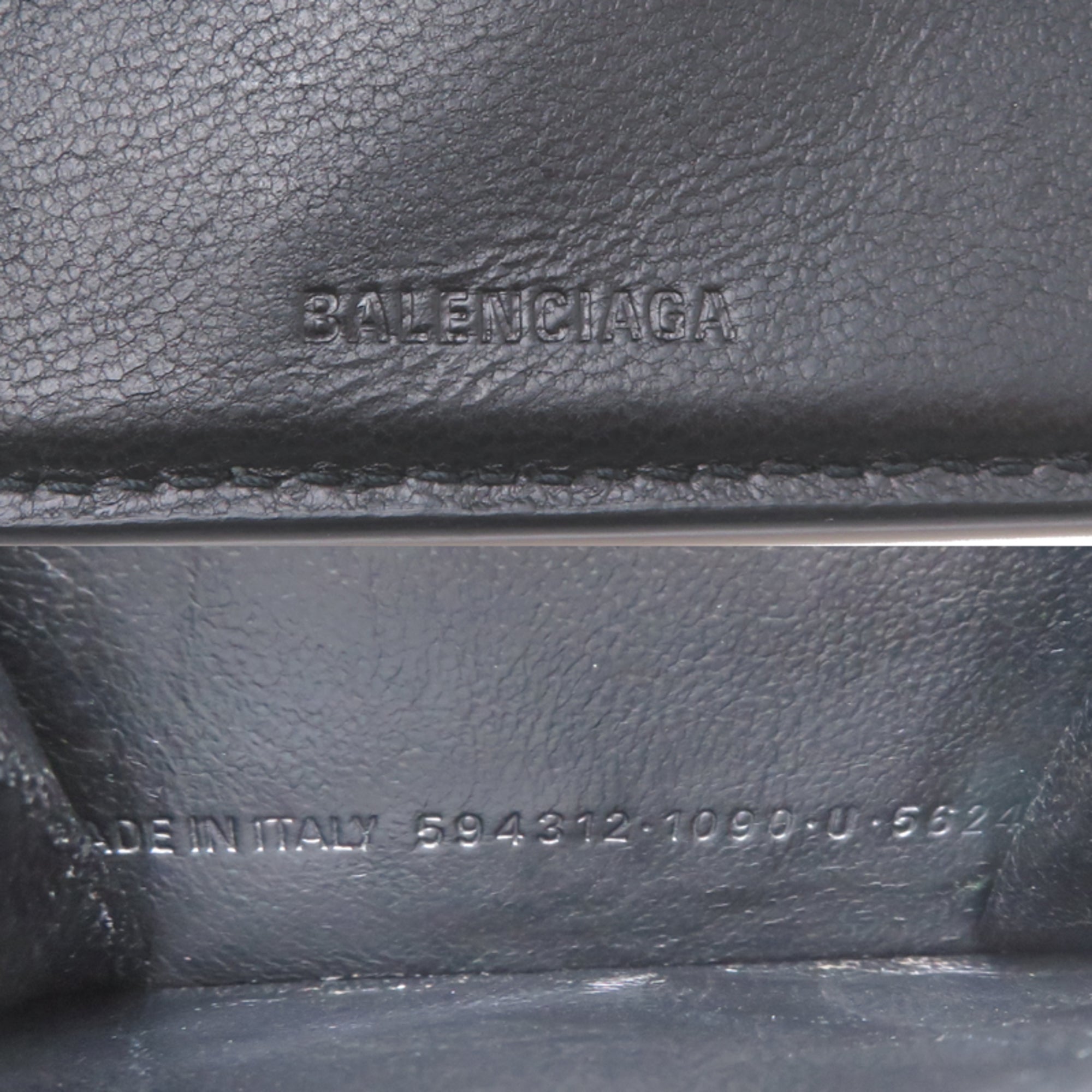 Balenciaga Black Leather Wallet (Tri-Fold) (Pre-Owned)