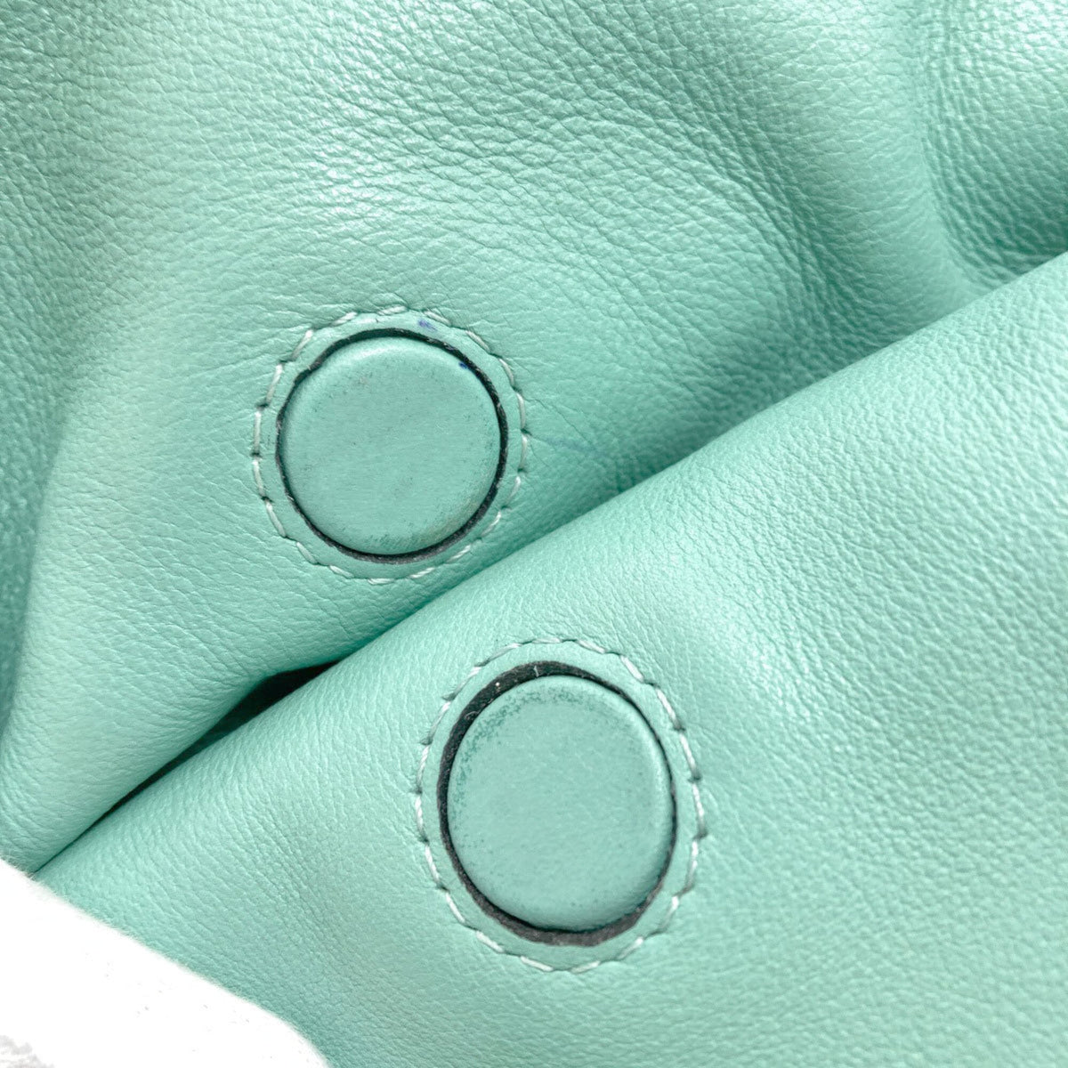 Loewe Green Leather Shoulder Bag (Pre-Owned)