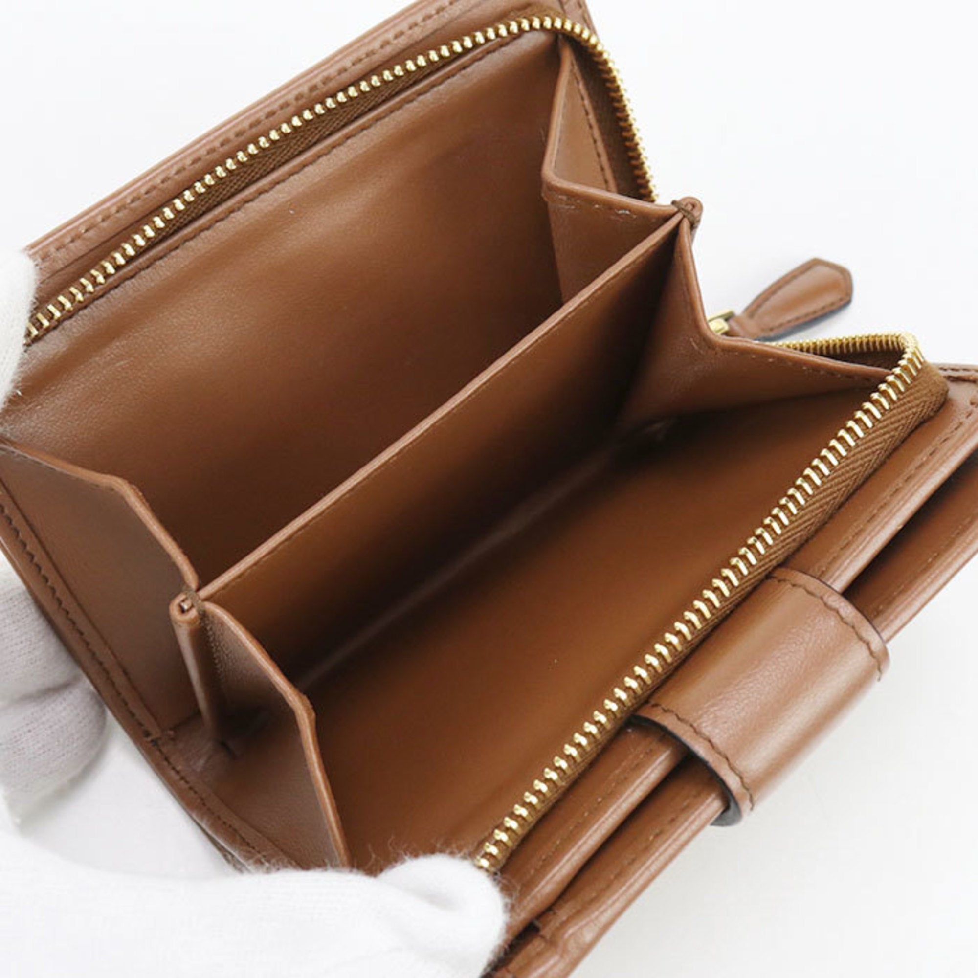 Prada Brown Leather Wallet (Bi-Fold) (Pre-Owned)
