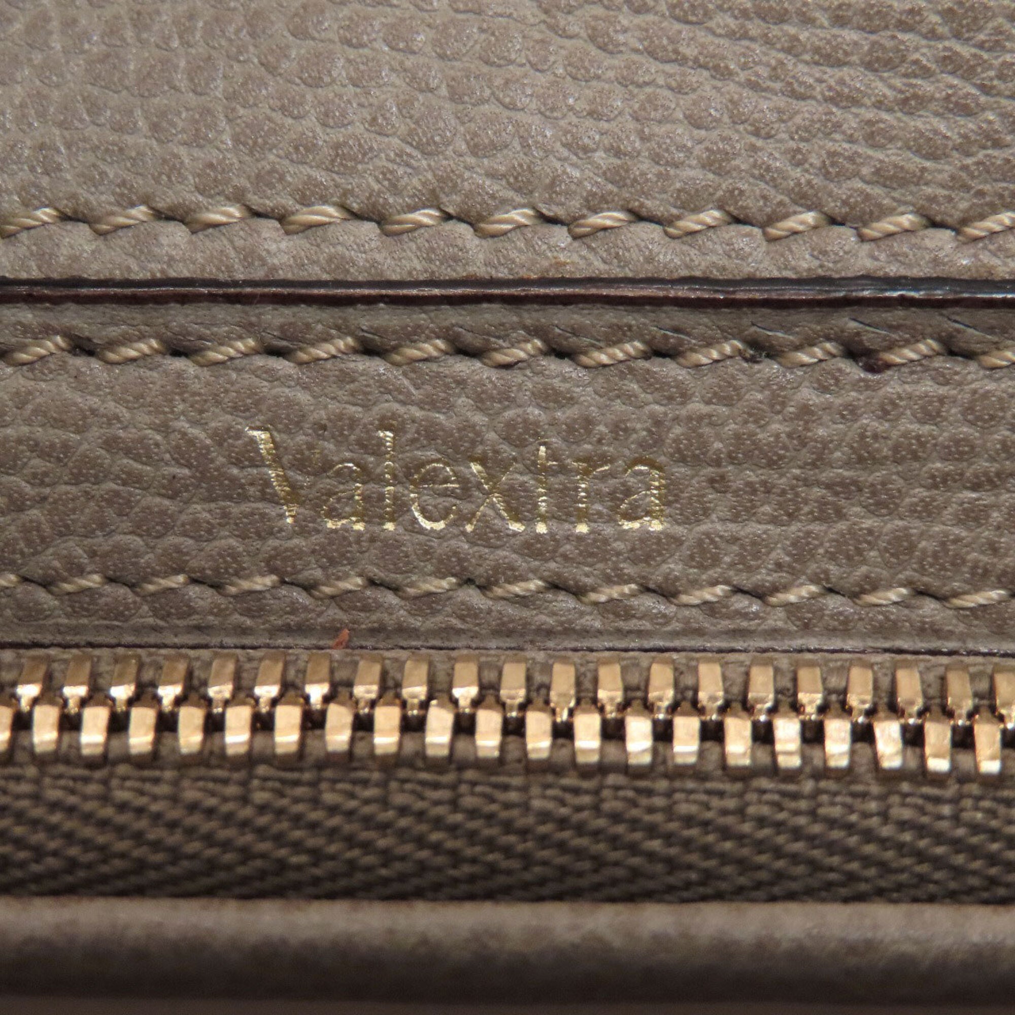 Valextra Beige Leather Handbag (Pre-Owned)
