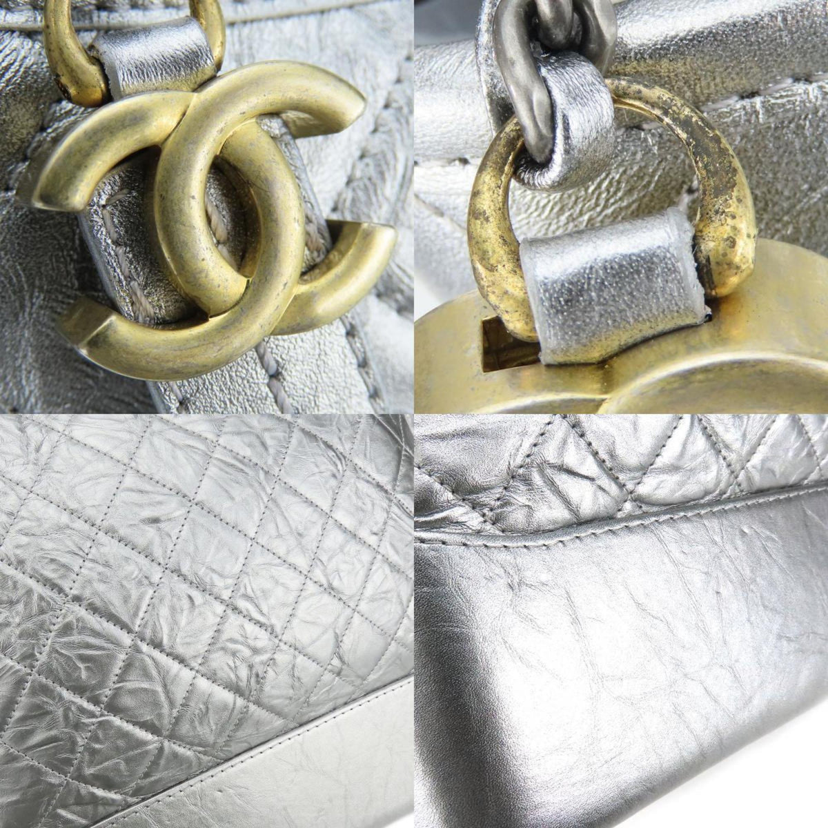 Chanel Metallic Silver Leather Shoulder Bag (Pre-Owned)