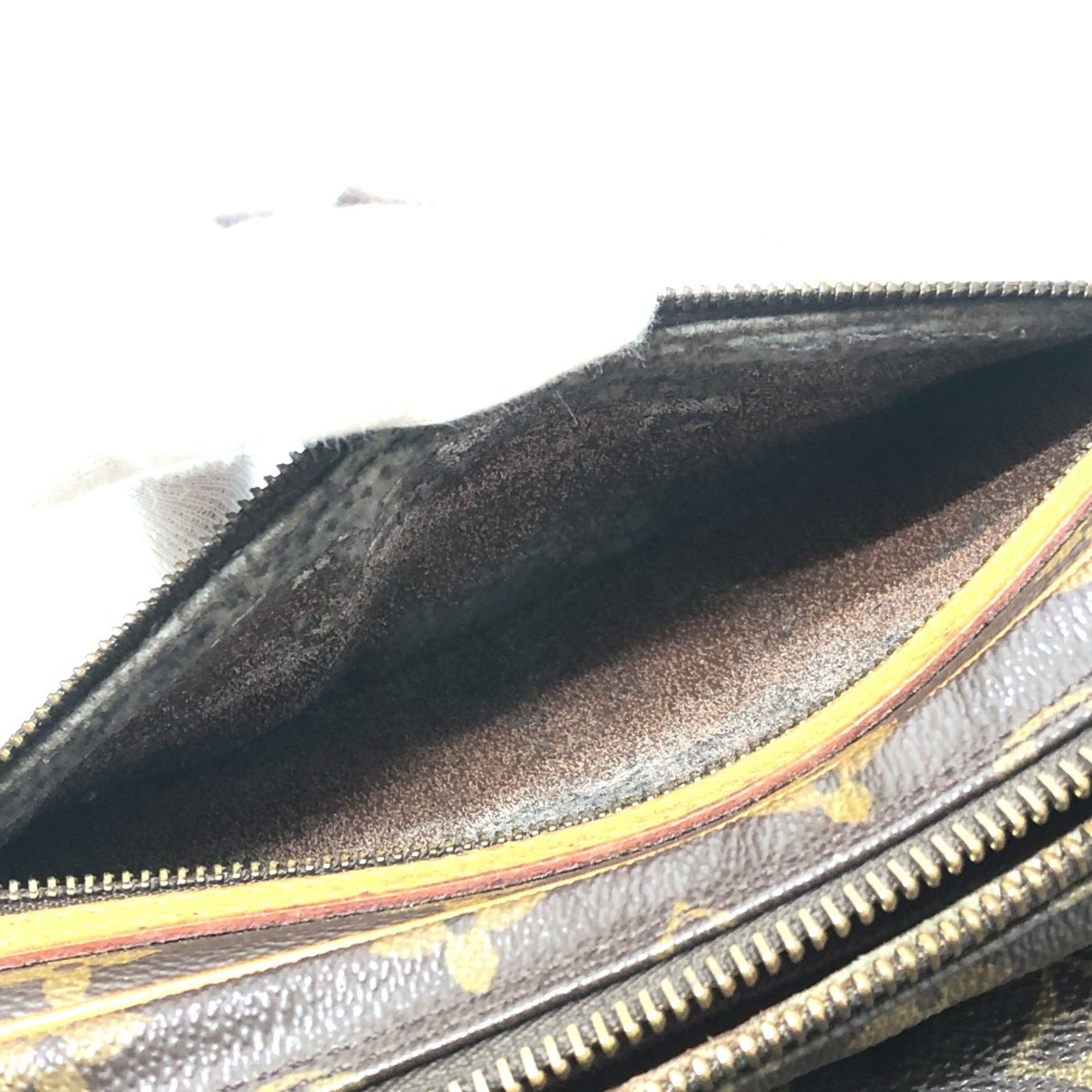 Louis Vuitton Brown Monogram Canvas Pochette Shoulder Bag (Pre-Owned)