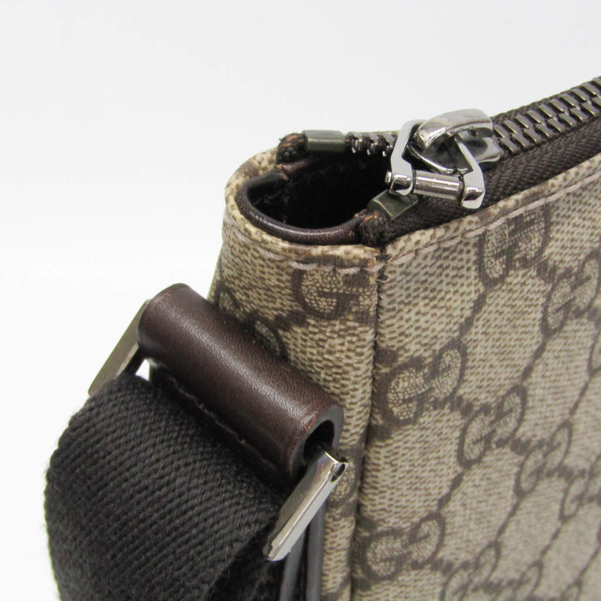 Gucci Beige Brown Gg Supreme Shoulder Bag (Pre-Owned)