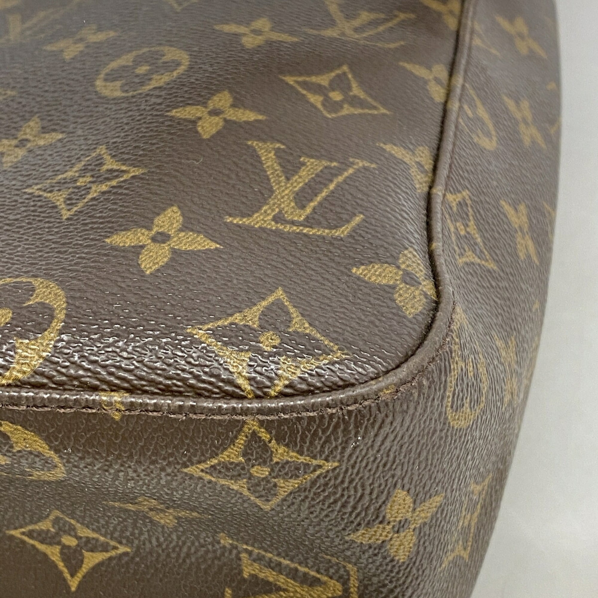 Louis Vuitton Brown Shoulder Bag (Pre-Owned)