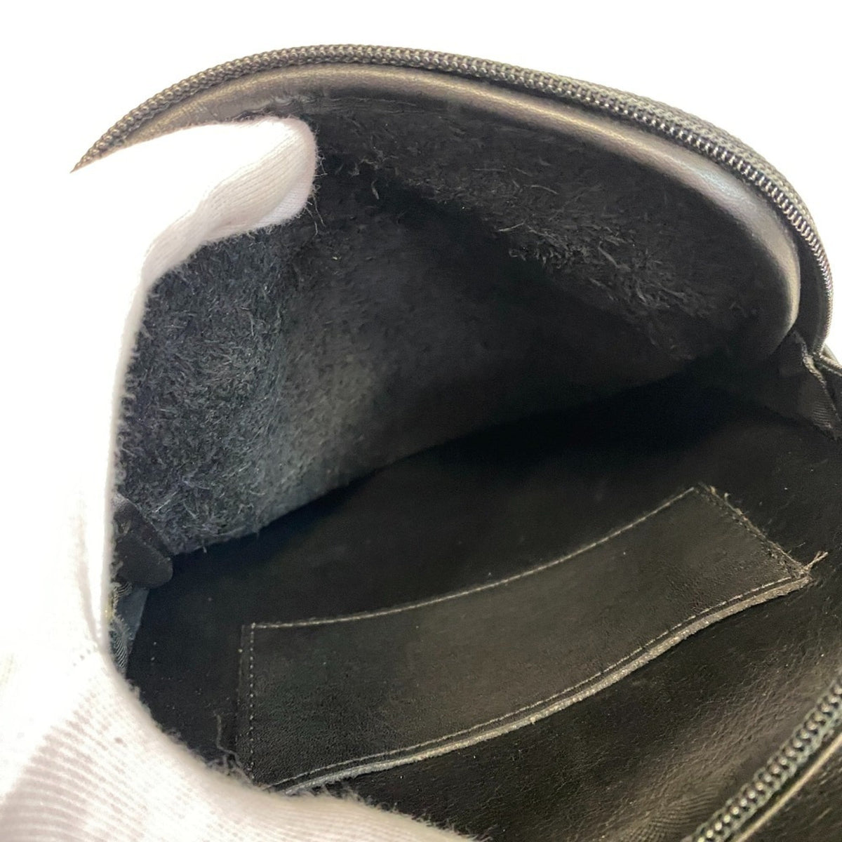 Coach Black Leather Pochette Shoulder Bag (Pre-Owned)