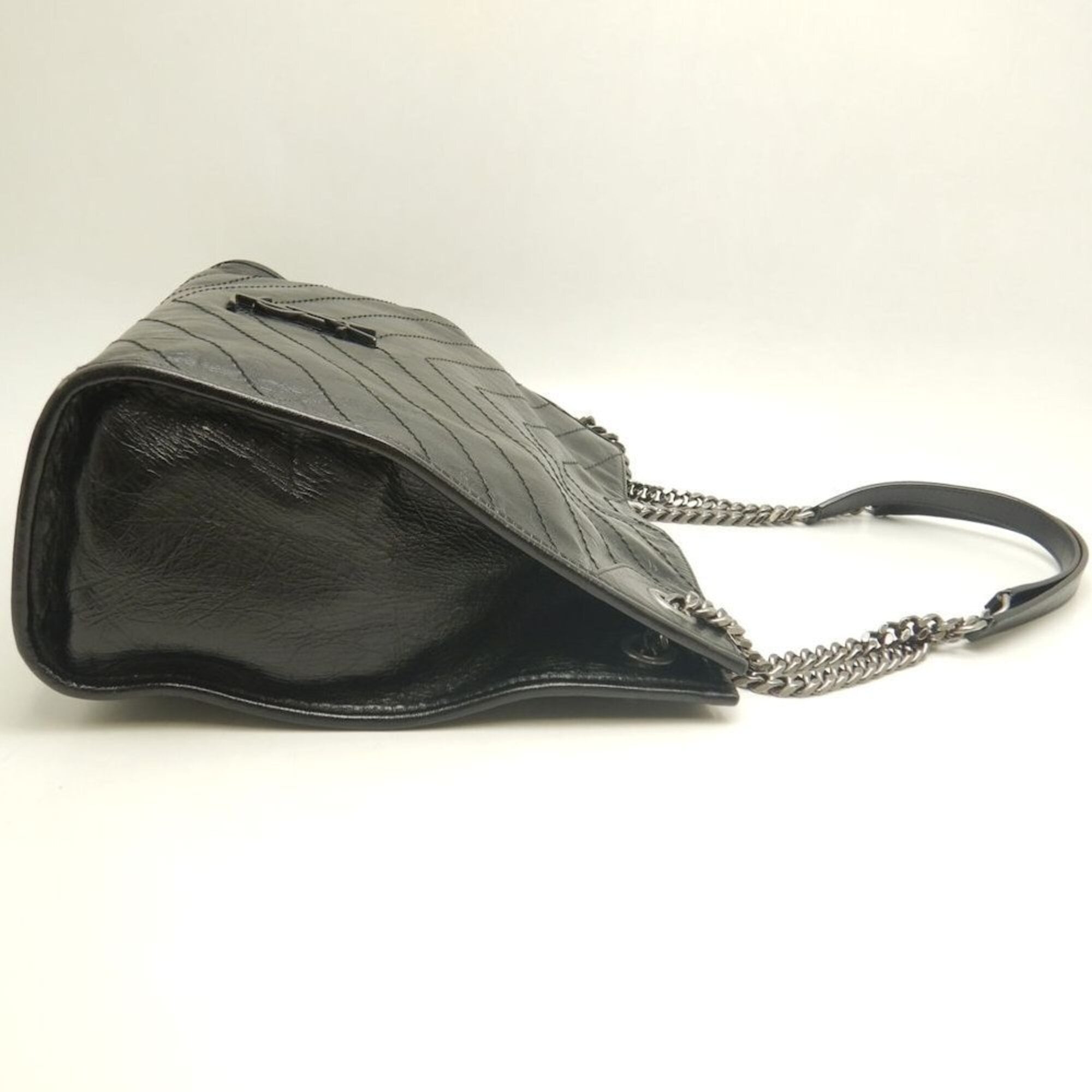 Saint Laurent Black Leather Shoulder Bag (Pre-Owned)