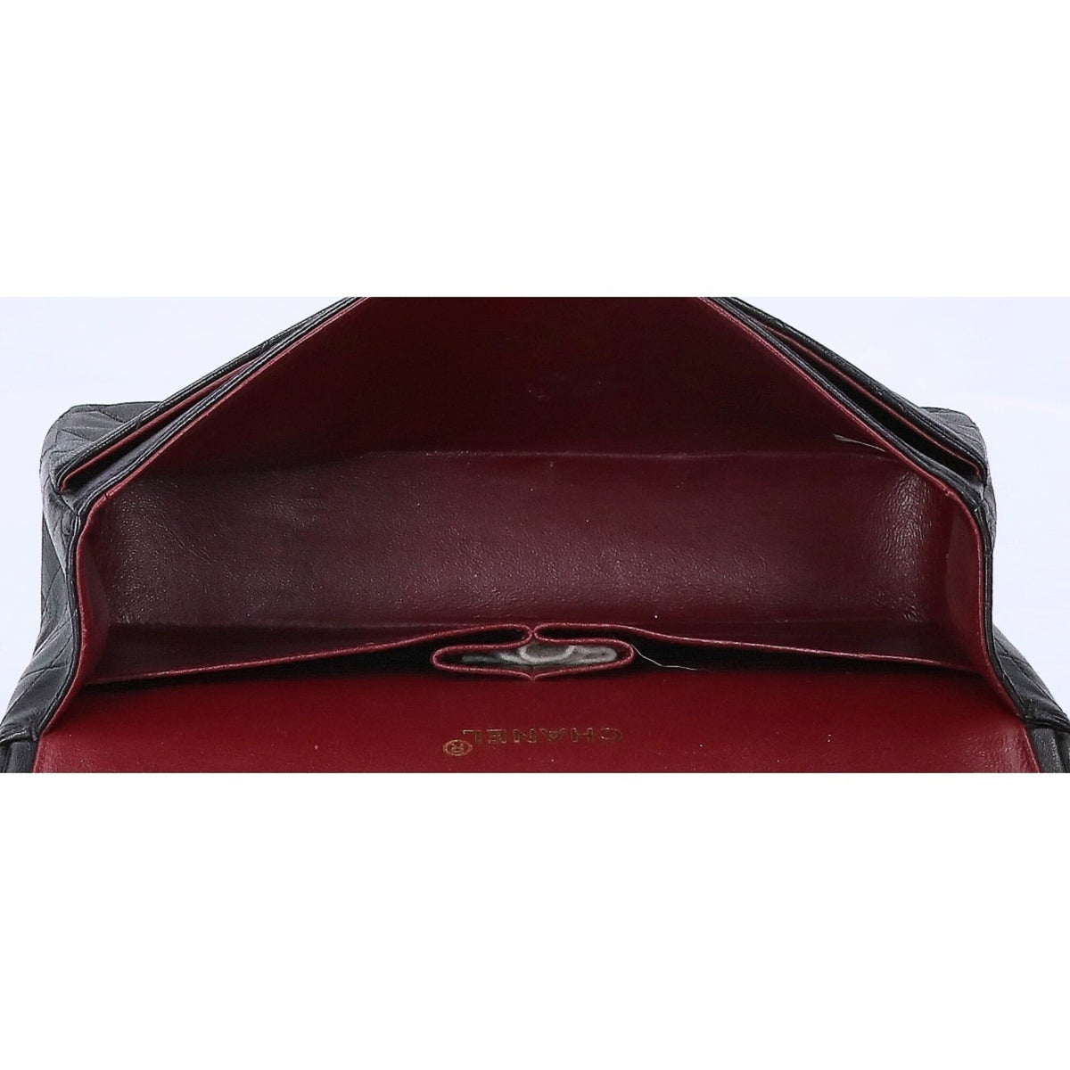 Chanel Black Leather Shoulder Bag (Pre-Owned)