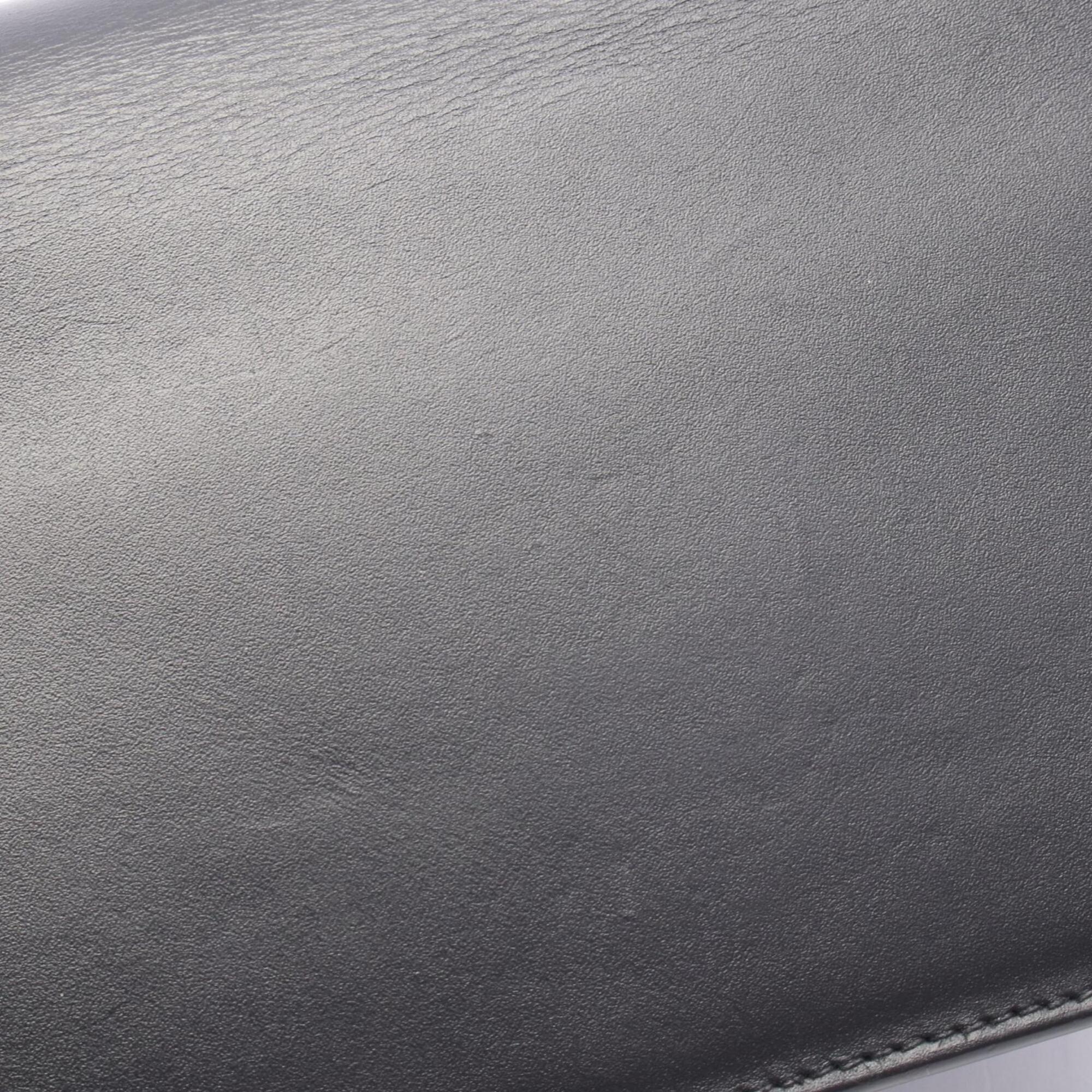 Yves Saint Laurent Black Leather Handbag Shoulder Bag (Pre-Owned)