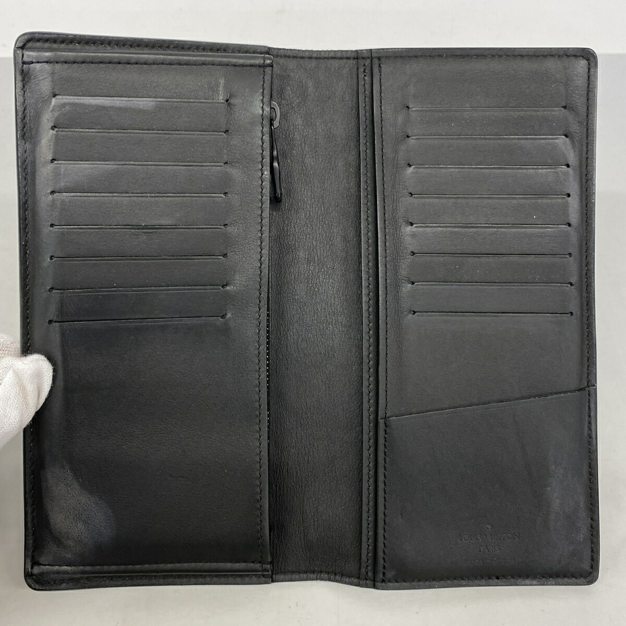 Louis Vuitton Black Long Wallet (Bi-Fold) (Pre-Owned)