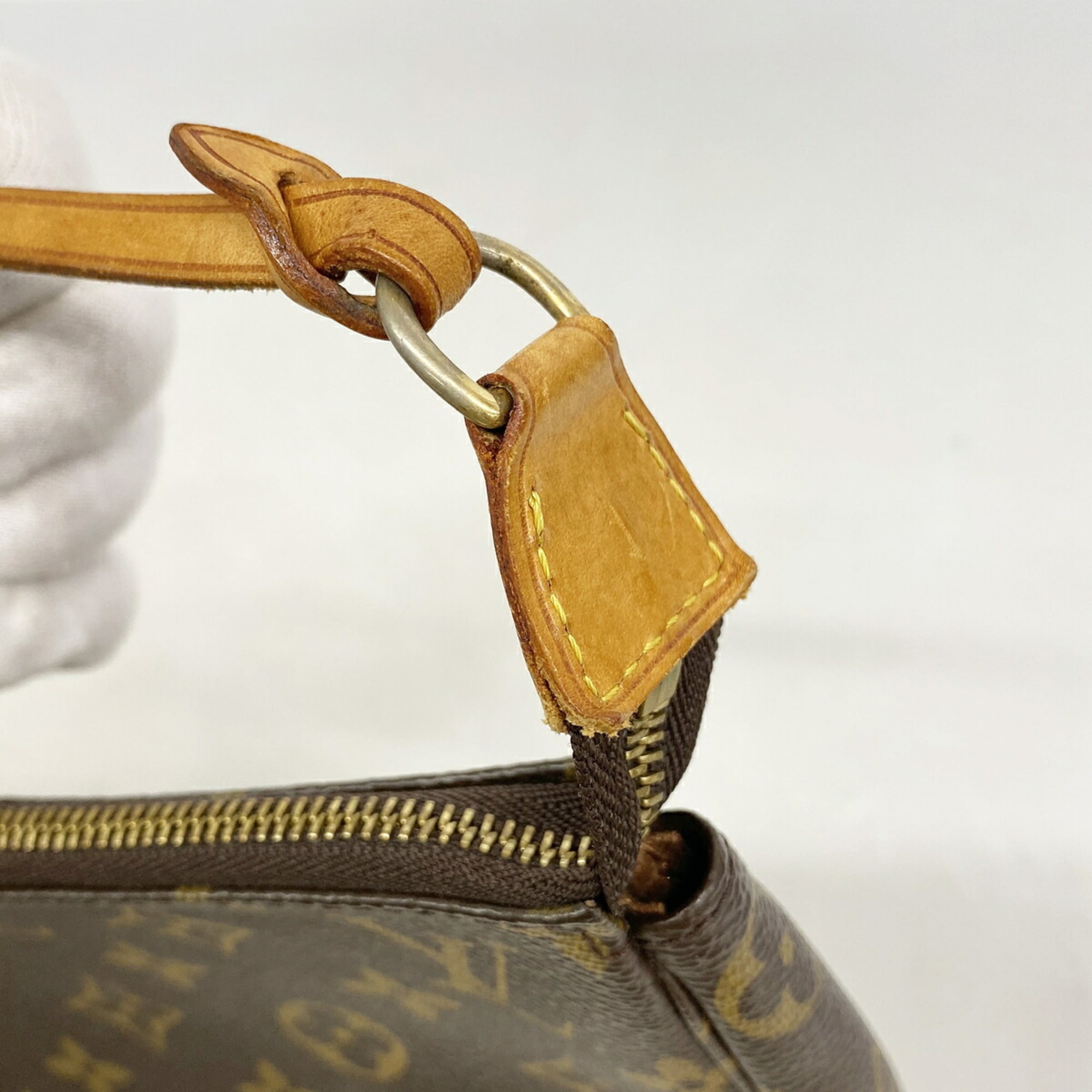 Louis Vuitton Brown Pouch (Pre-Owned)