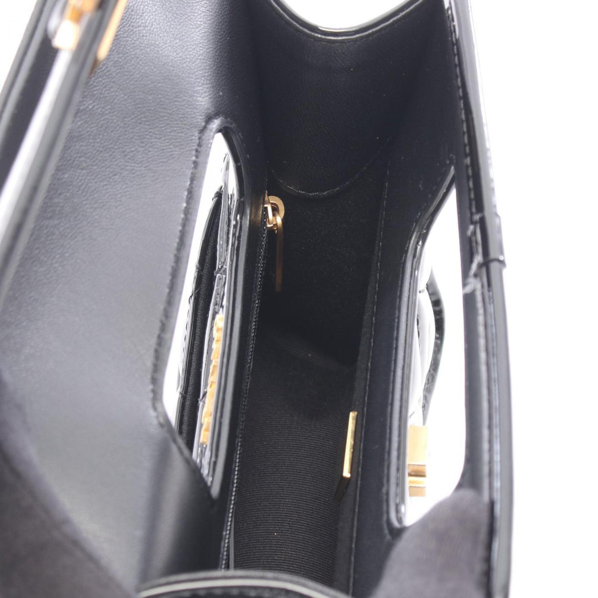 Chanel Black Patent Leather Handbag Shoulder Bag (Pre-Owned)