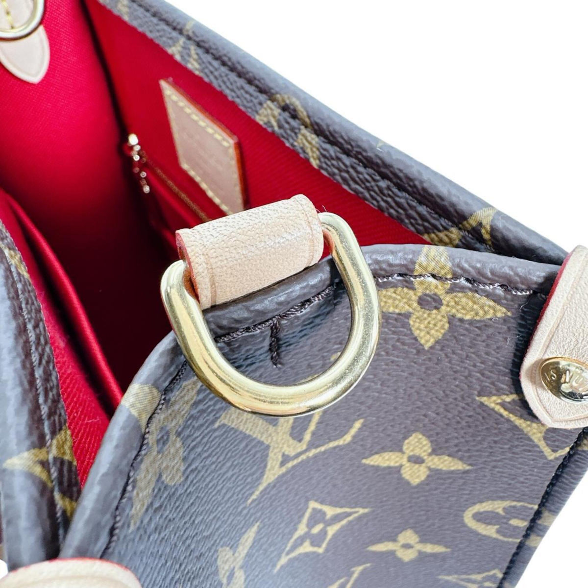 Louis Vuitton Brown Monogram Monogram Canvas Handbag (Pre-Owned)