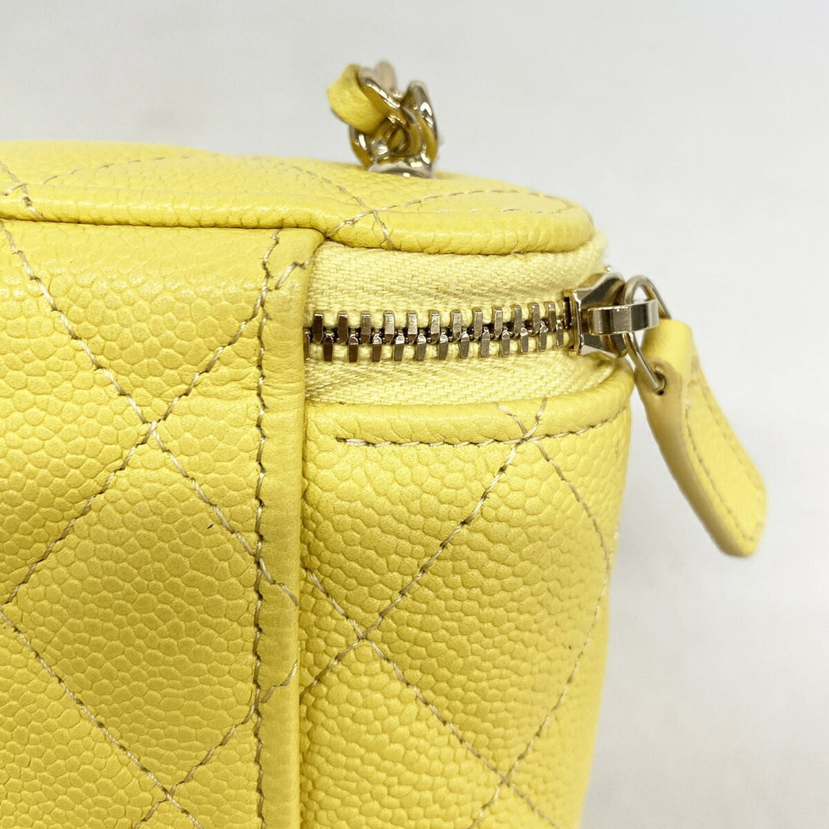 Chanel Yellow Grained Calfskin Shoulder Bag (Pre-Owned)