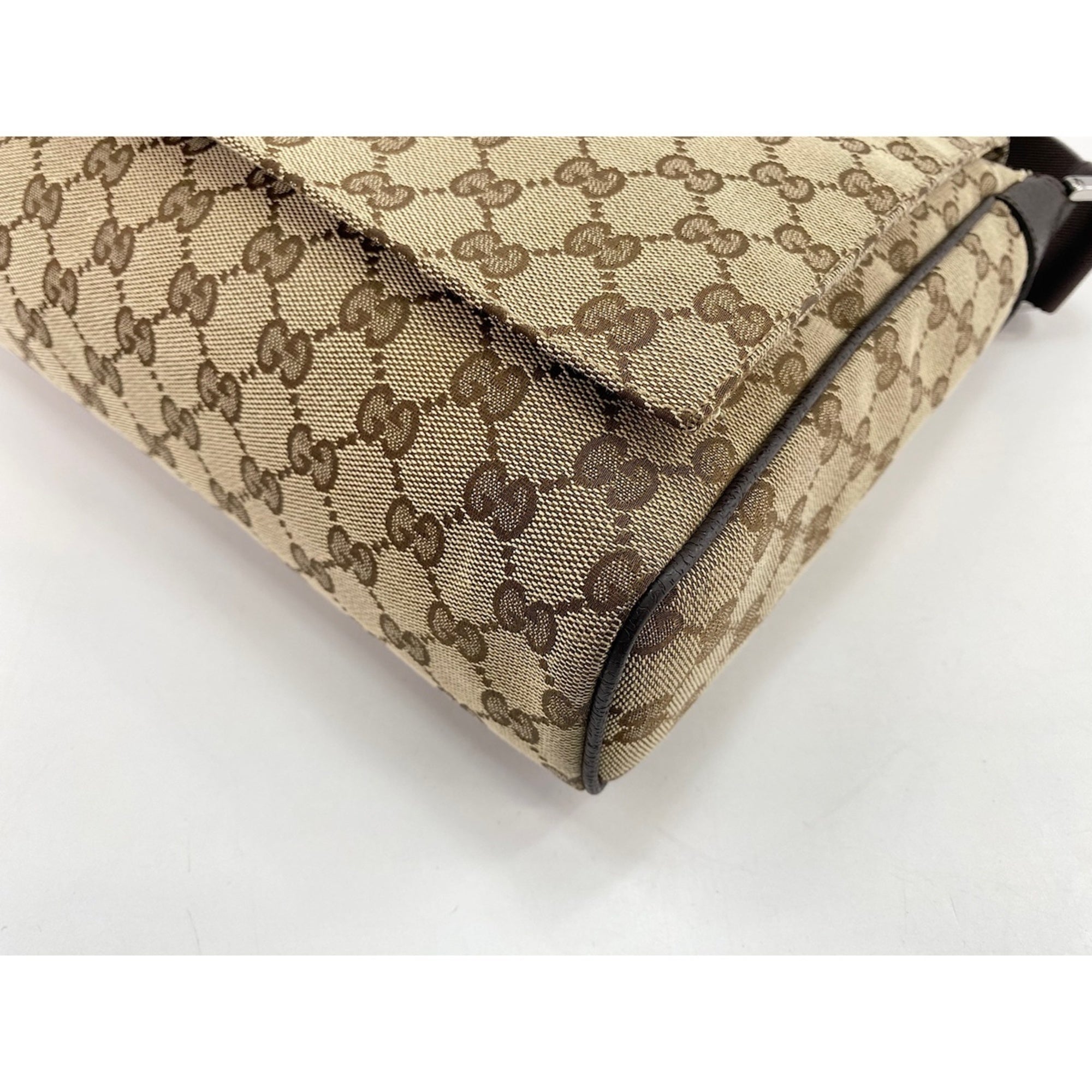 Gucci Brown Shoulder Bag (Pre-Owned)