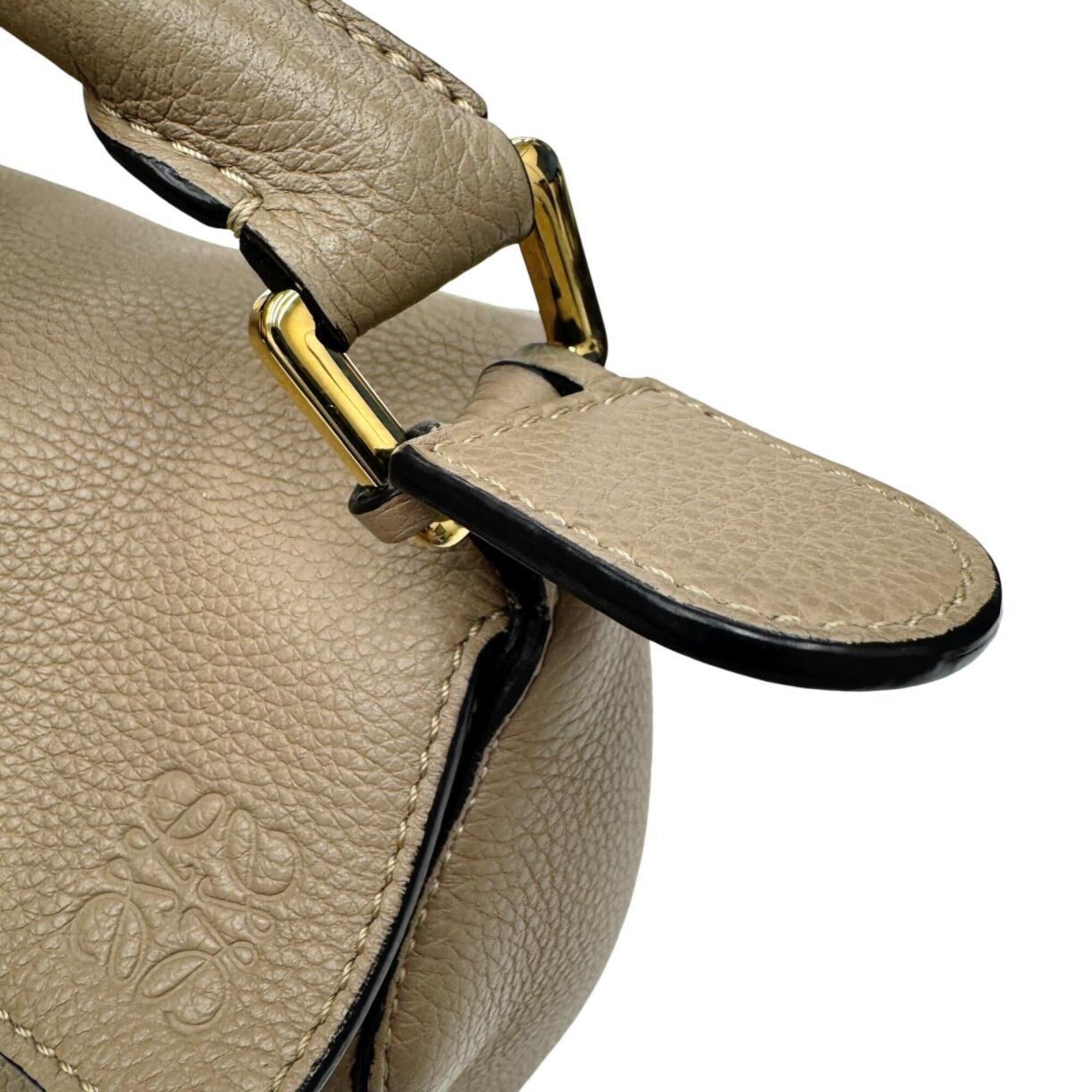 Loewe Grayish Leather Shoulder Bag (Pre-Owned)