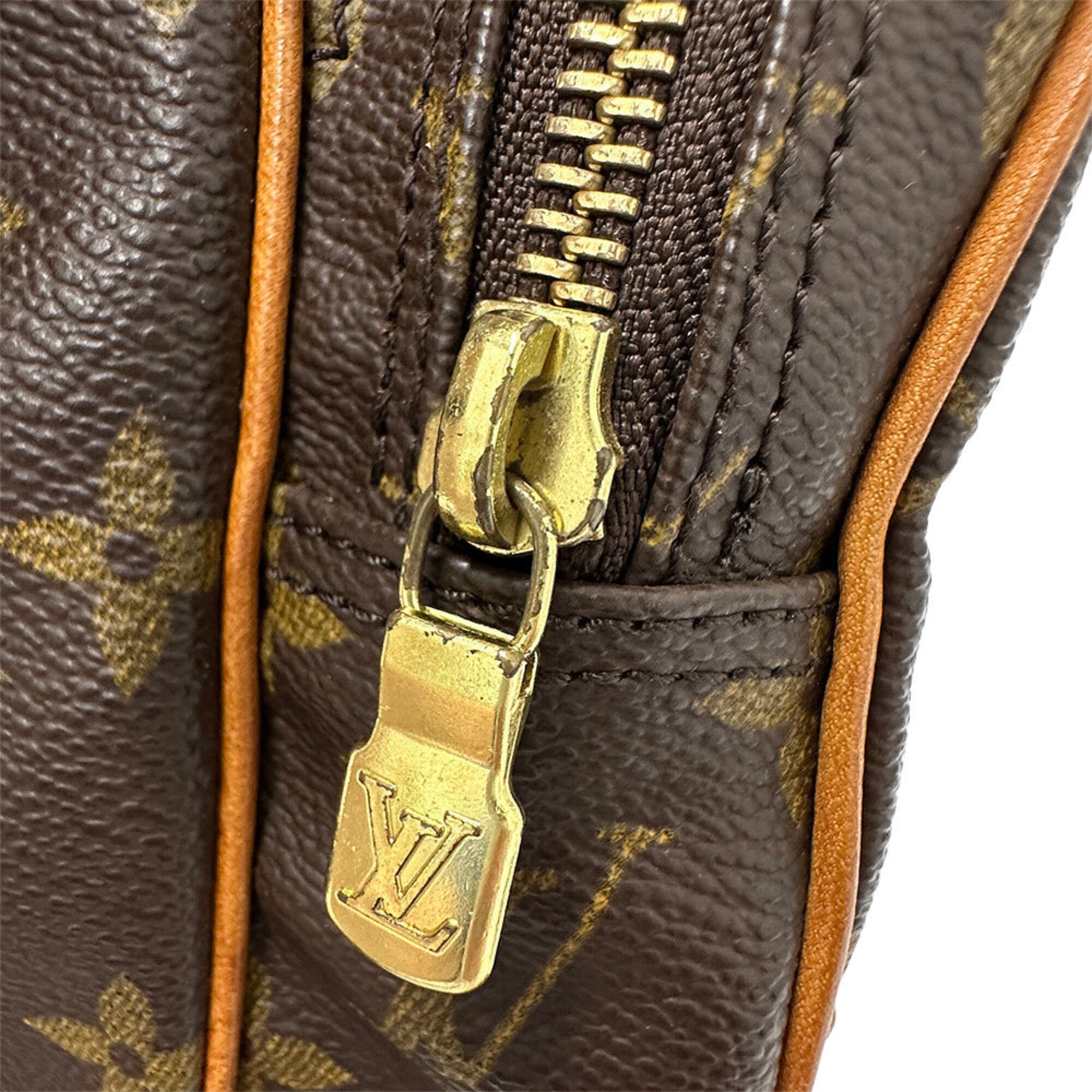 Louis Vuitton Brown Monogram Canvas Shoulder Bag (Pre-Owned)