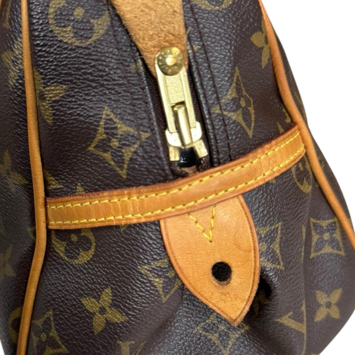 Louis Vuitton Brown Monogram Canvas Shoulder Bag (Pre-Owned)