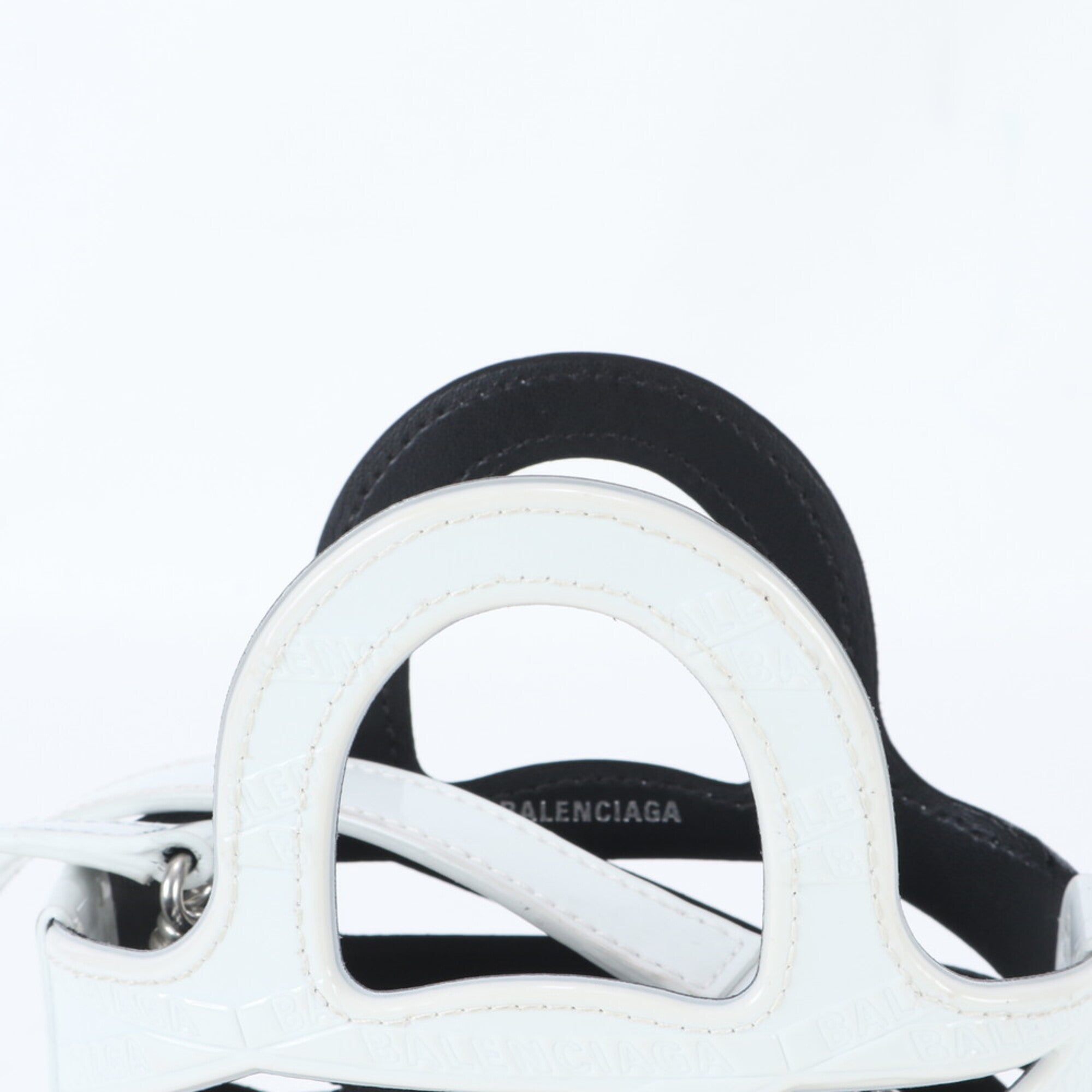 Balenciaga White Leather Shoulder Bag (Pre-Owned)