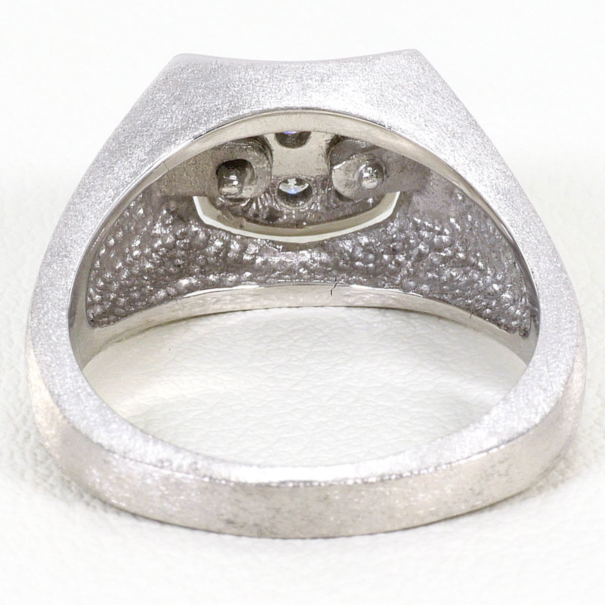 Unbranded White Gold White Gold (18K) Band Ring (Pre-Owned)