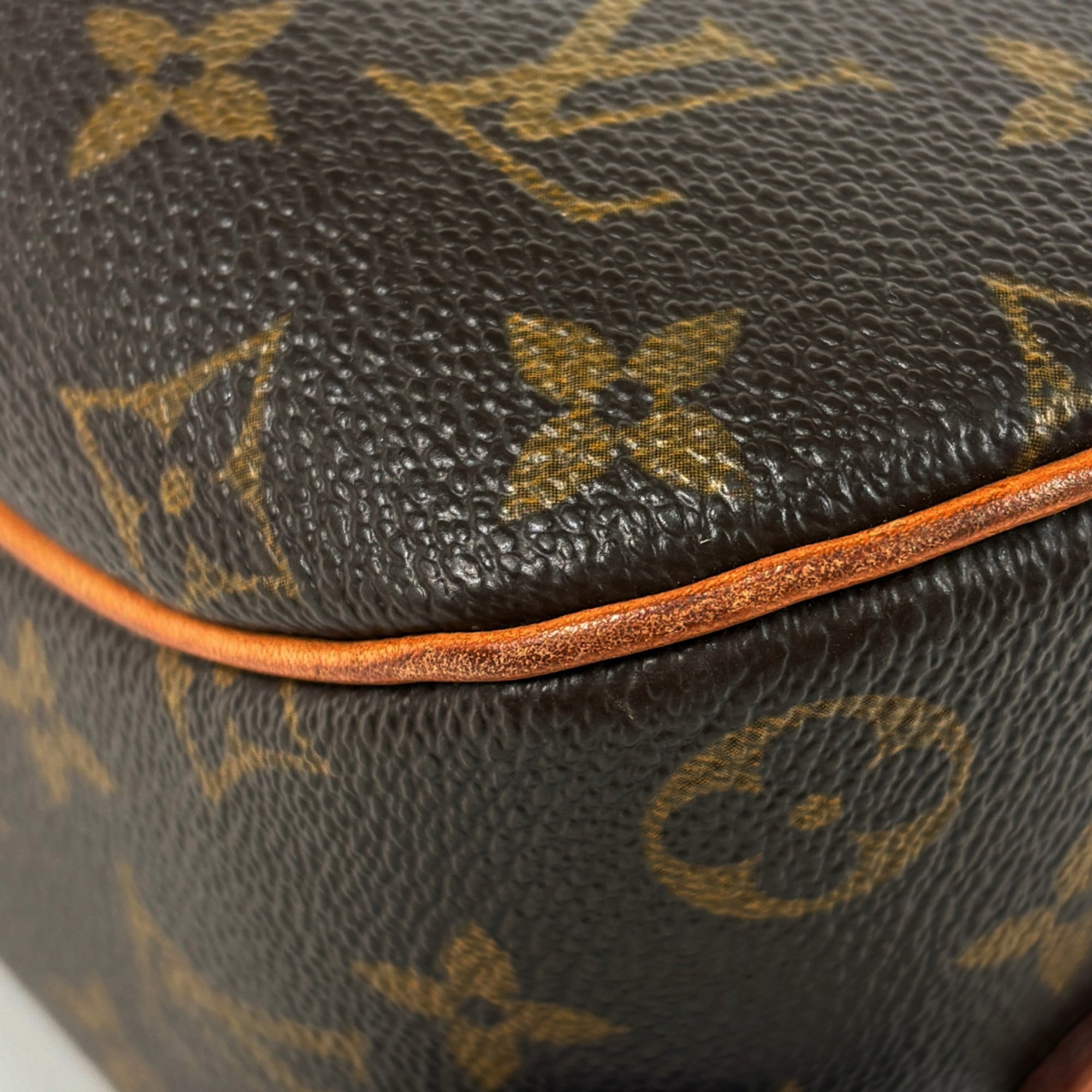 Louis Vuitton Brown Monogram Shoulder Bag (Pre-Owned)