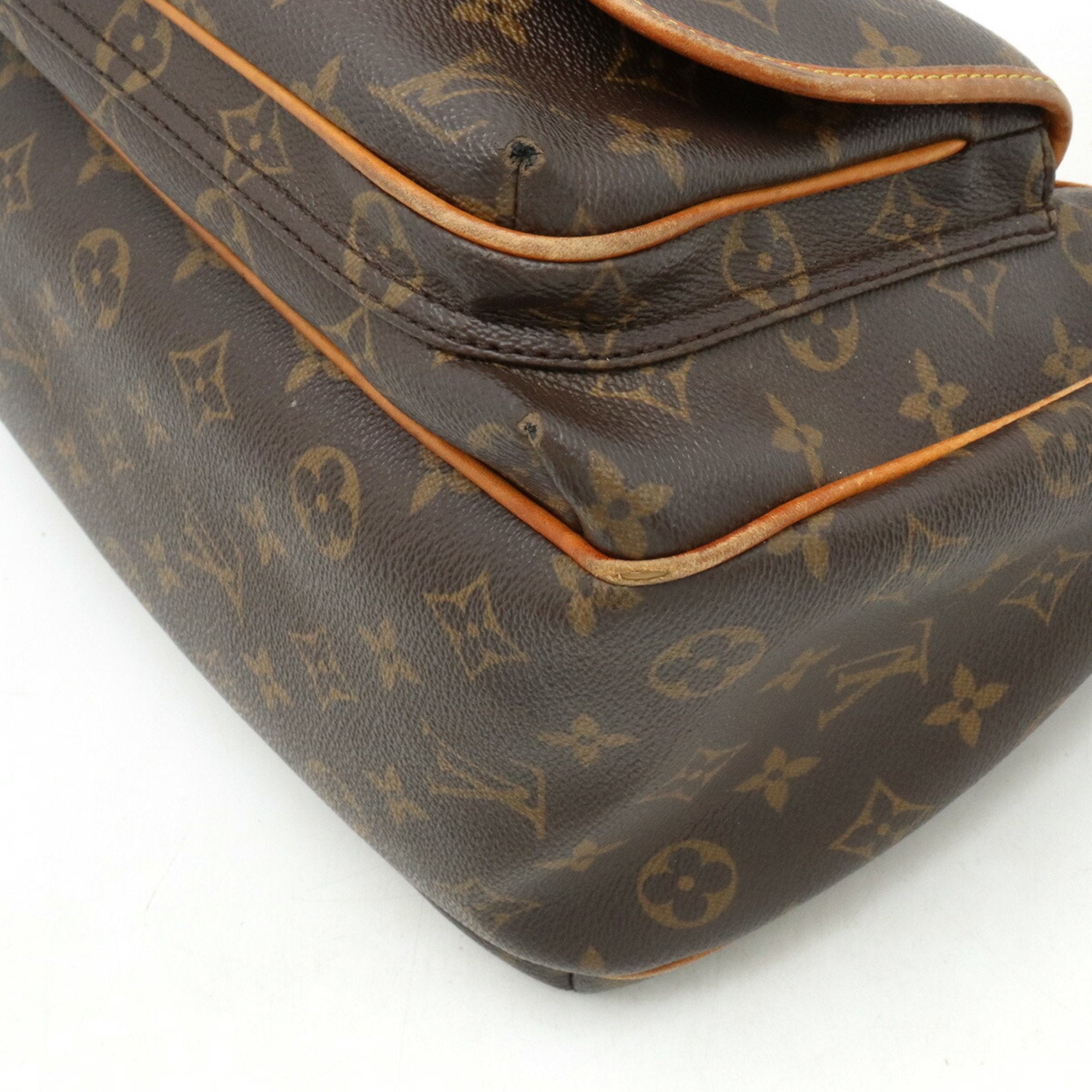 Louis Vuitton Black Monogram Monogram Shoulder Bag (Pre-Owned)