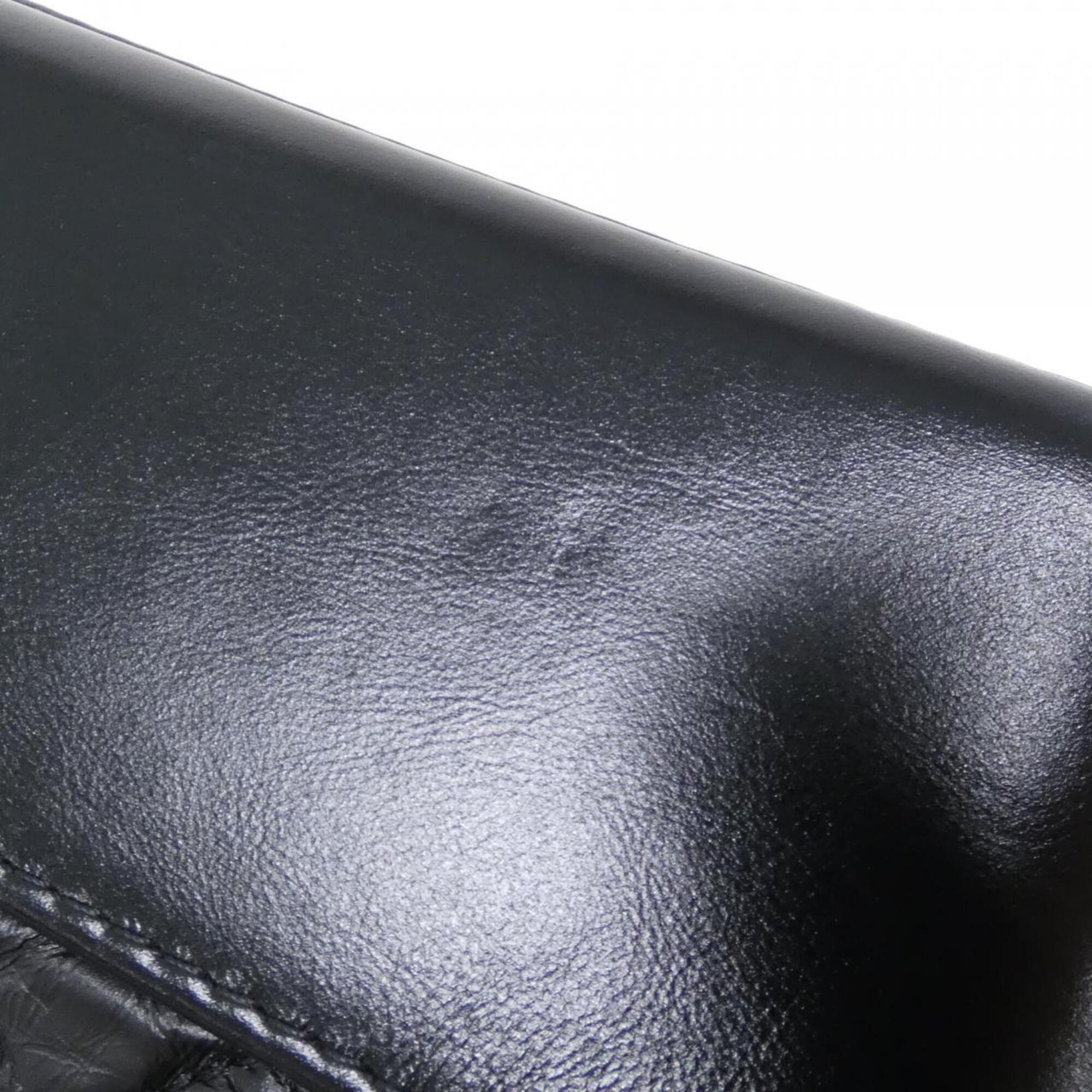 Chanel Black Leather Shoulder Bag (Pre-Owned)