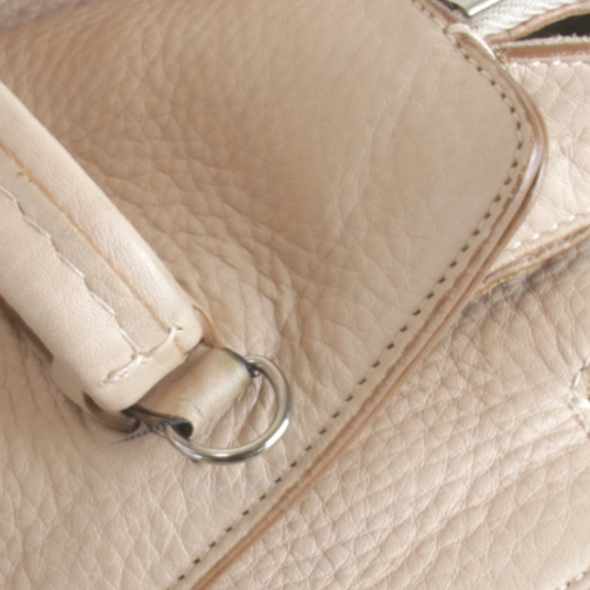 Salvatore Ferragamo Pink Leather Handbag (Pre-Owned)