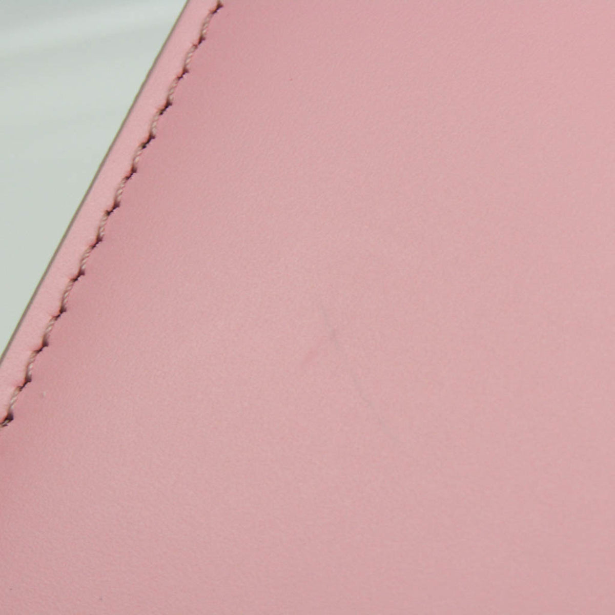 Givenchy Pink Leather Clutch Bag (Pre-Owned)