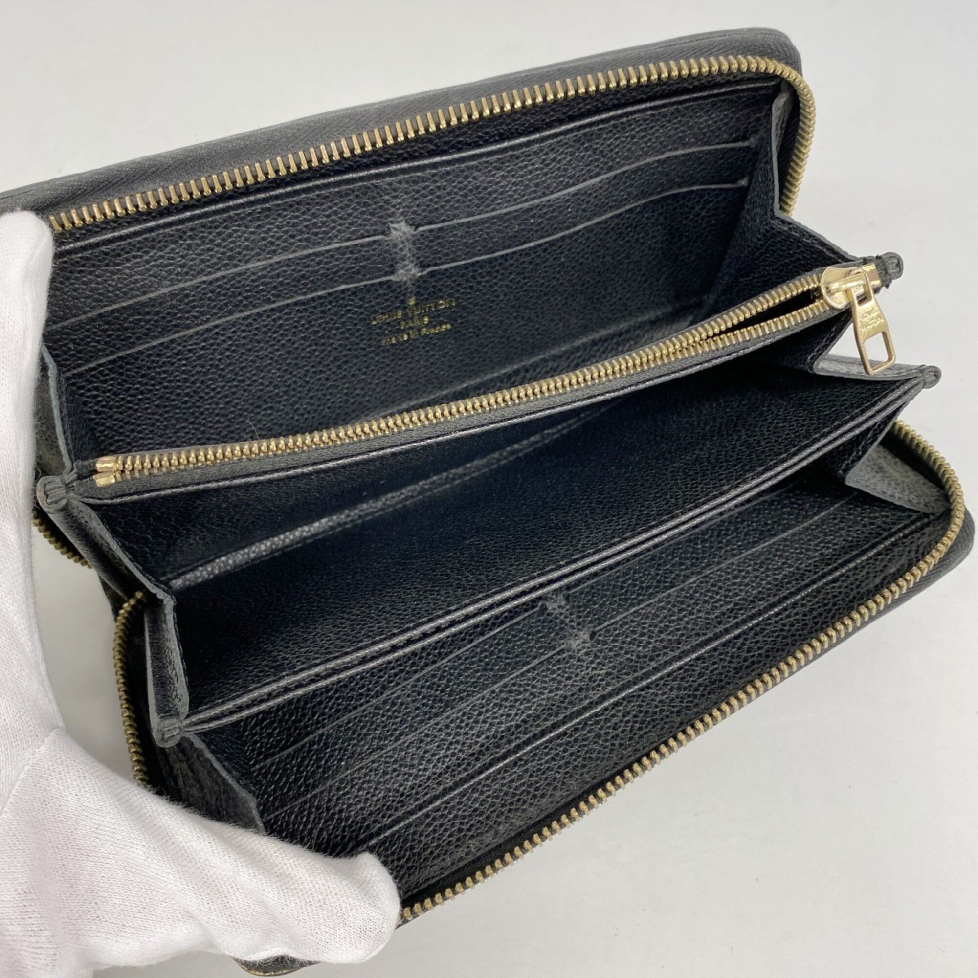 Louis Vuitton Noir Long Wallet (Bi-Fold) (Pre-Owned)