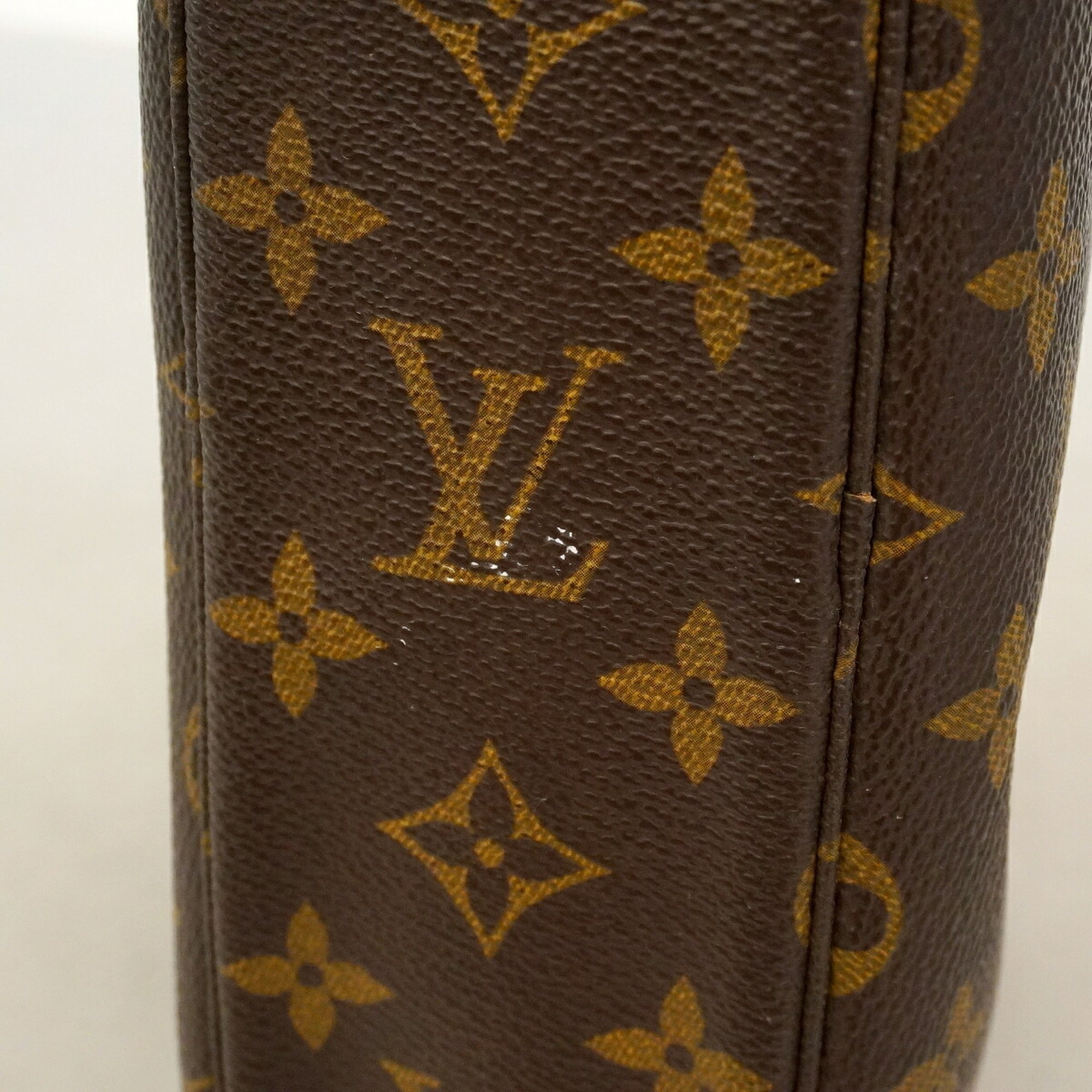 Louis Vuitton Brown Pouch (Pre-Owned)