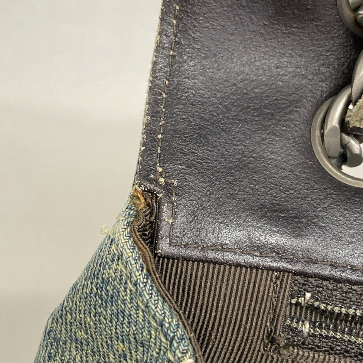 Chanel Blue Denim Shoulder Bag (Pre-Owned)