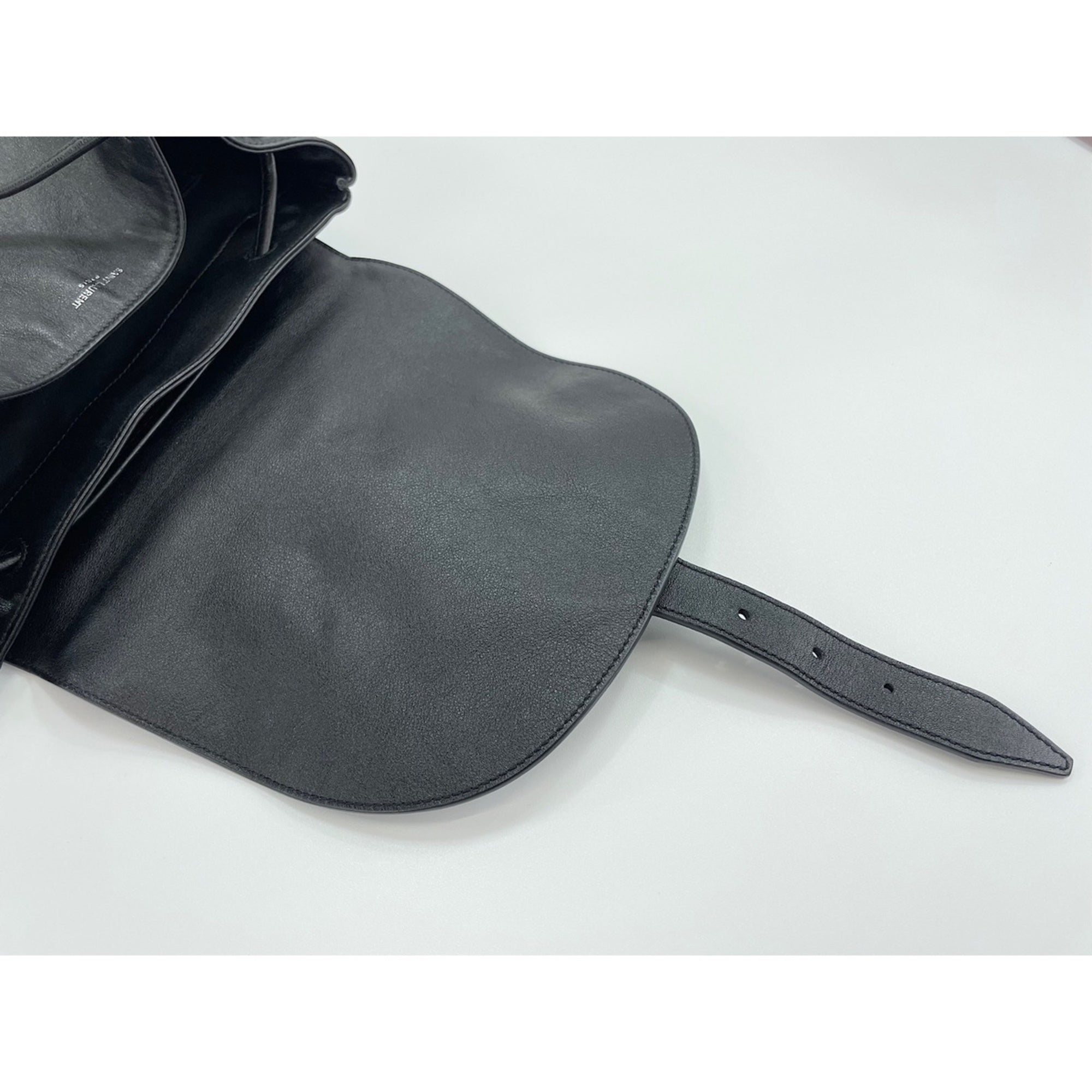 Yves Saint Laurent Black Backpack (Pre-Owned)