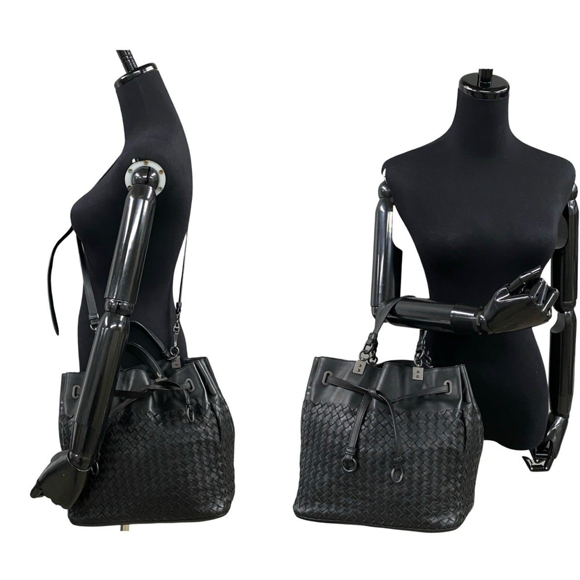 Bottega Veneta Black Leather Handbag Shoulder Bag (Pre-Owned)