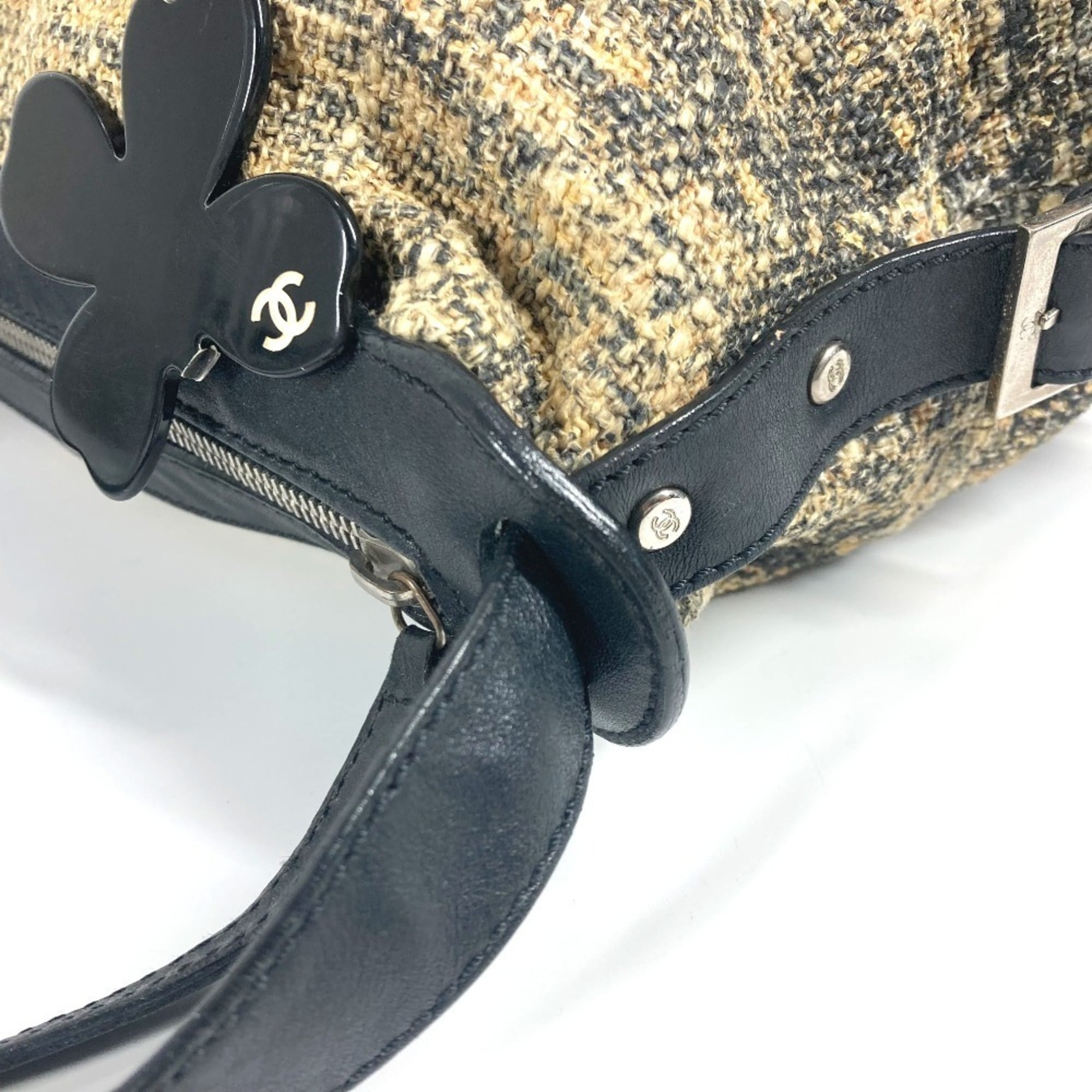Chanel Beige Black Yellow Canvas Leather Shoulder Bag (Pre-Owned)