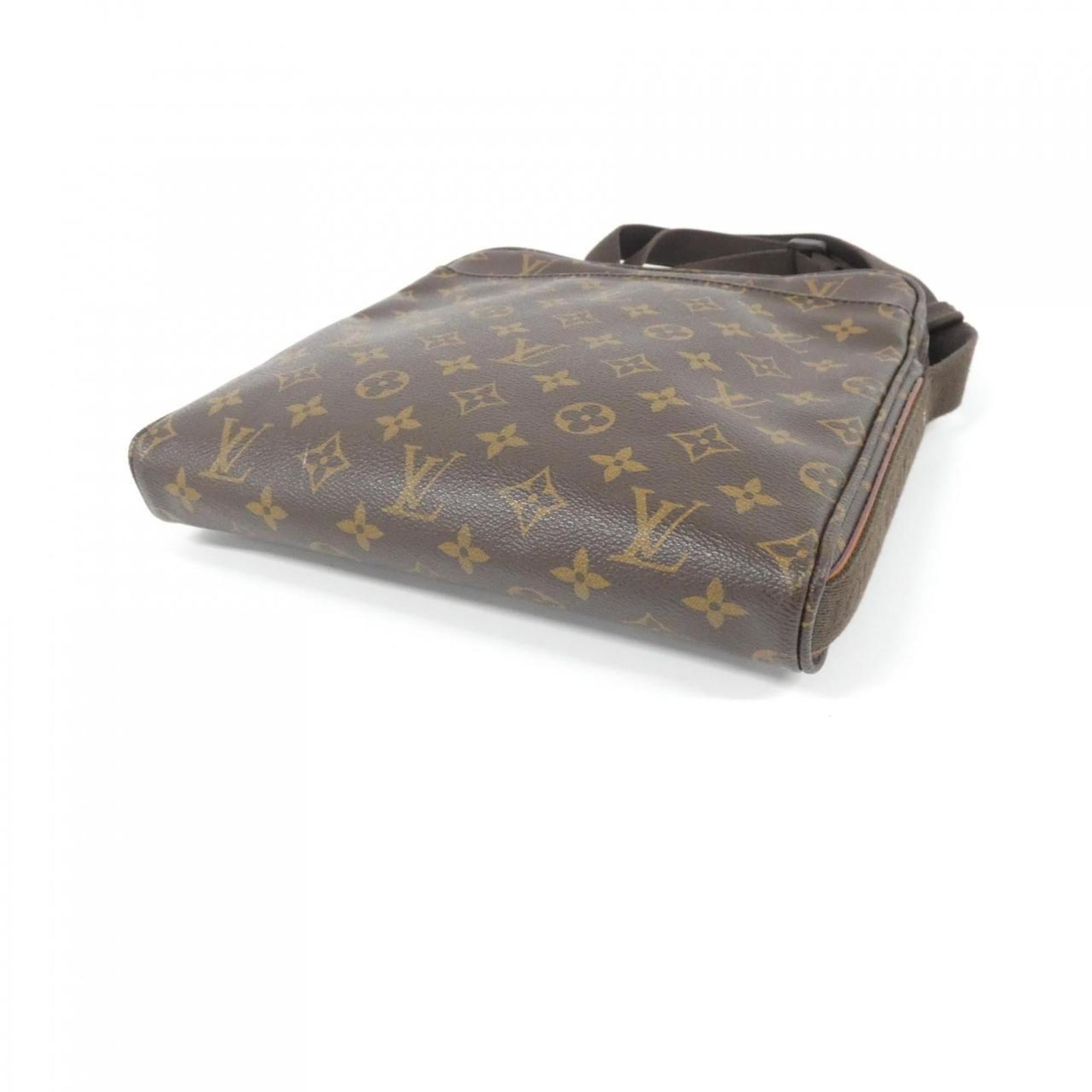 Louis Vuitton Brown Coated Canvas Shoulder Bag (Pre-Owned)