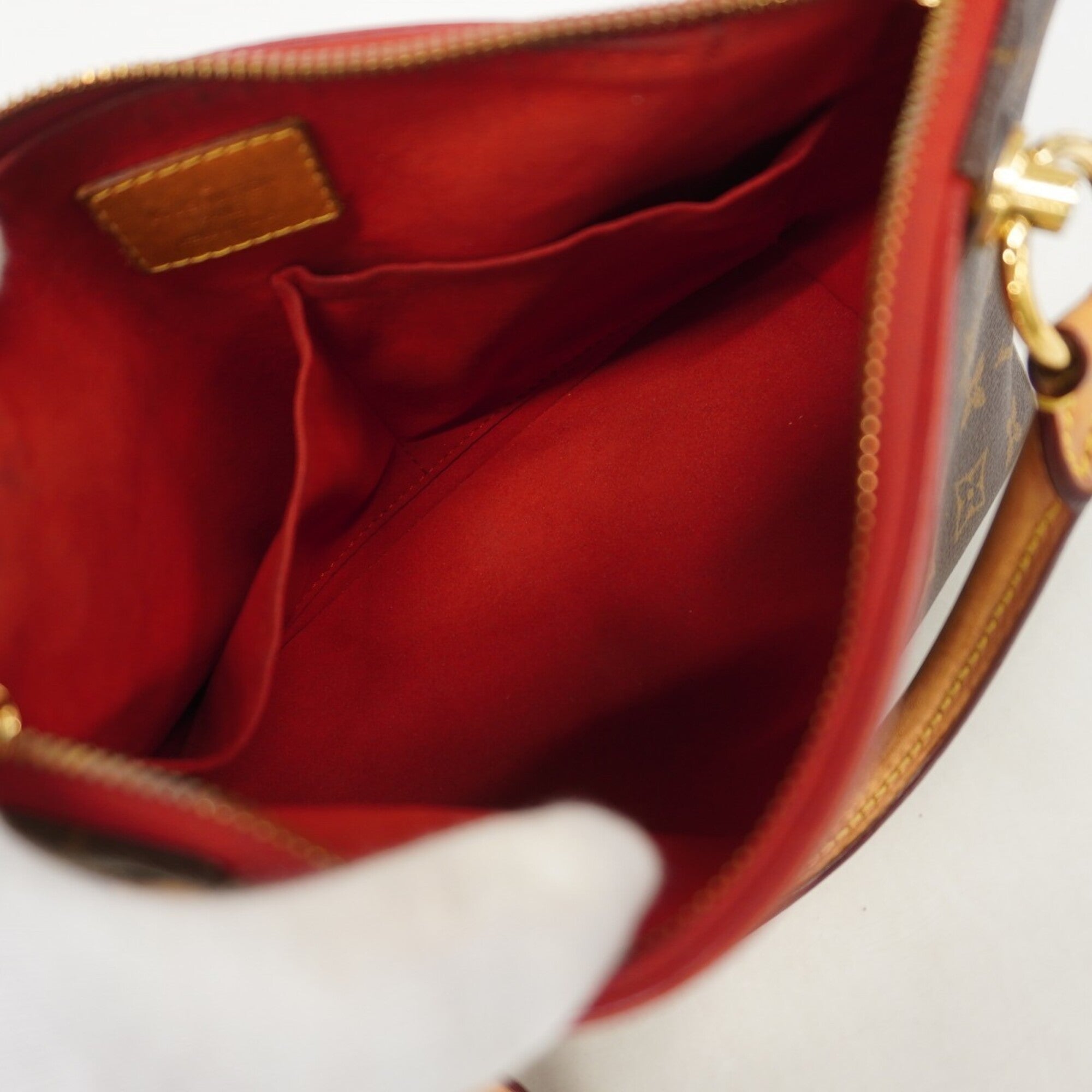 Louis Vuitton Cerise Handbag (Pre-Owned)