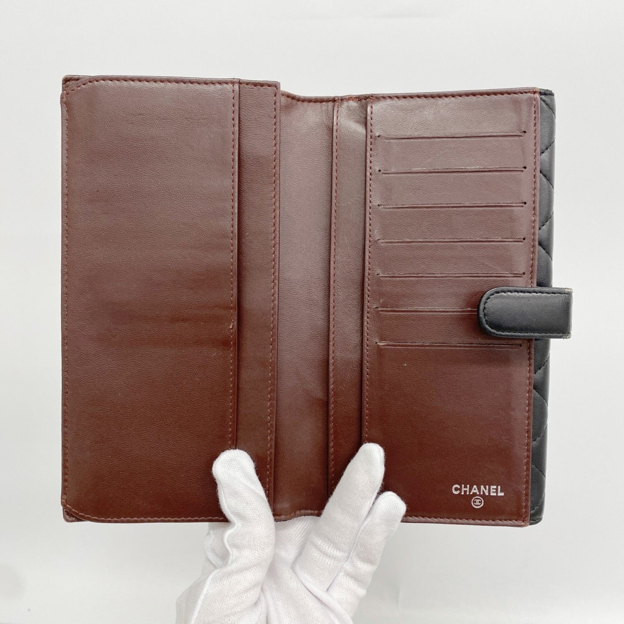 Chanel Black Leather Long Wallet (Bi-Fold) (Pre-Owned)