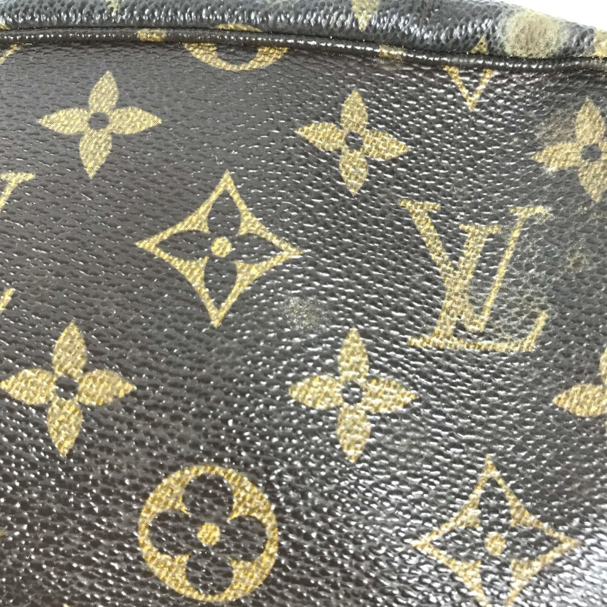 Louis Vuitton Monogram Brown Monogram Pouch (Pre-Owned)