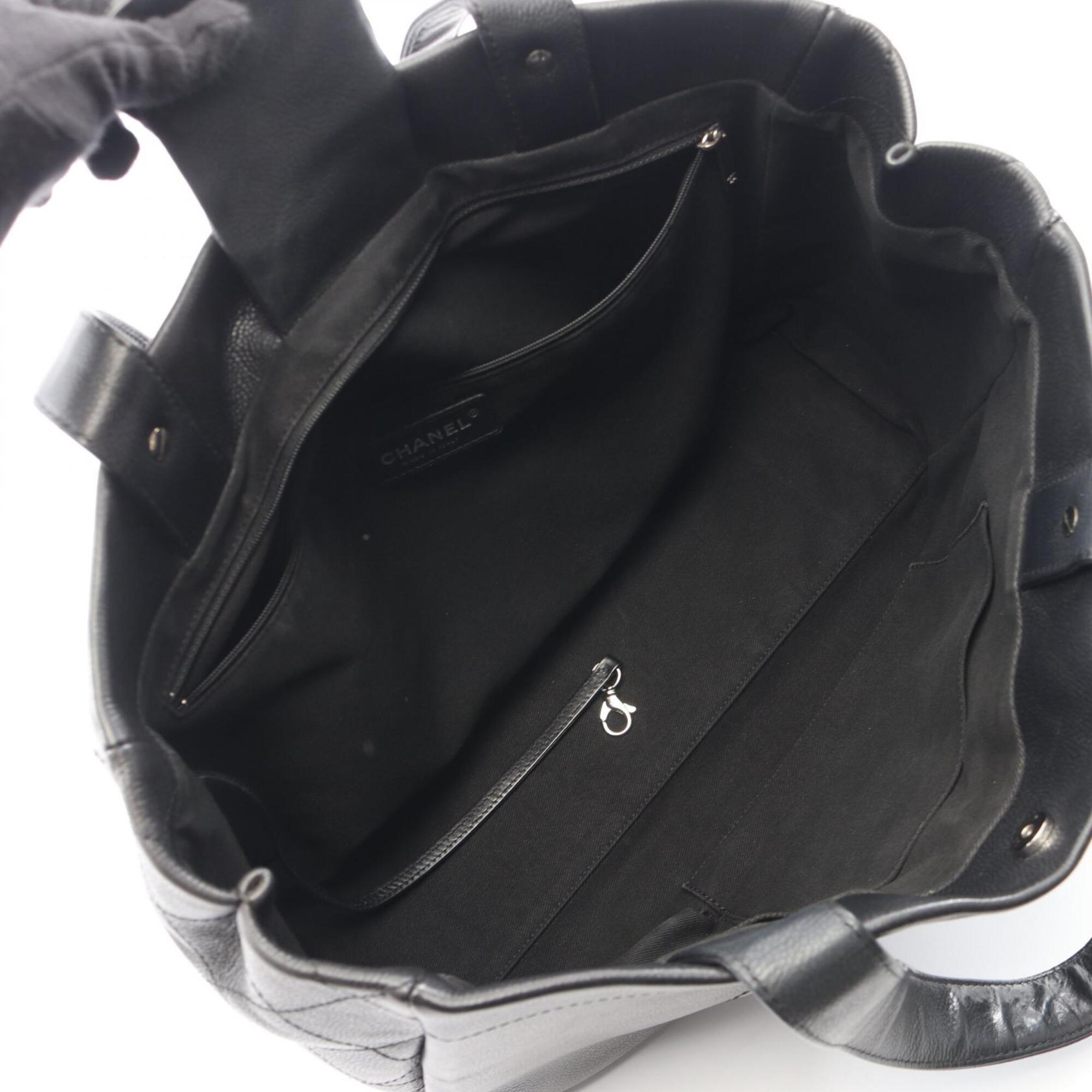 Chanel Black Grained Calfskin Handbag Pouch Tote Bag (Pre-Owned)