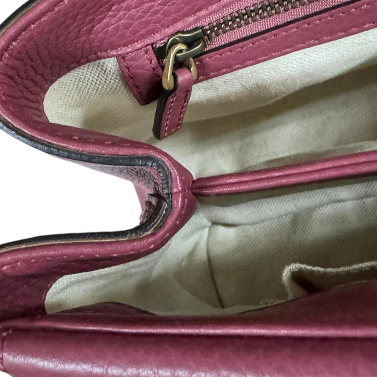 Gucci Pink Leather Shoulder Bag (Pre-Owned)