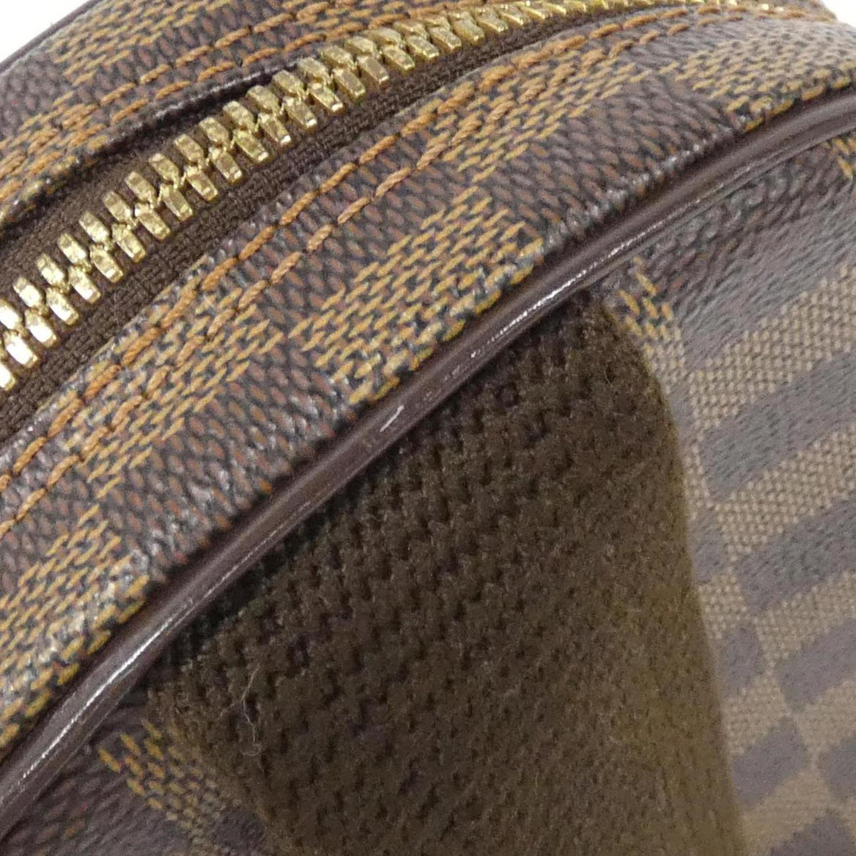 Louis Vuitton Brown Coated Canvas Pochette Shoulder Bag (Pre-Owned)