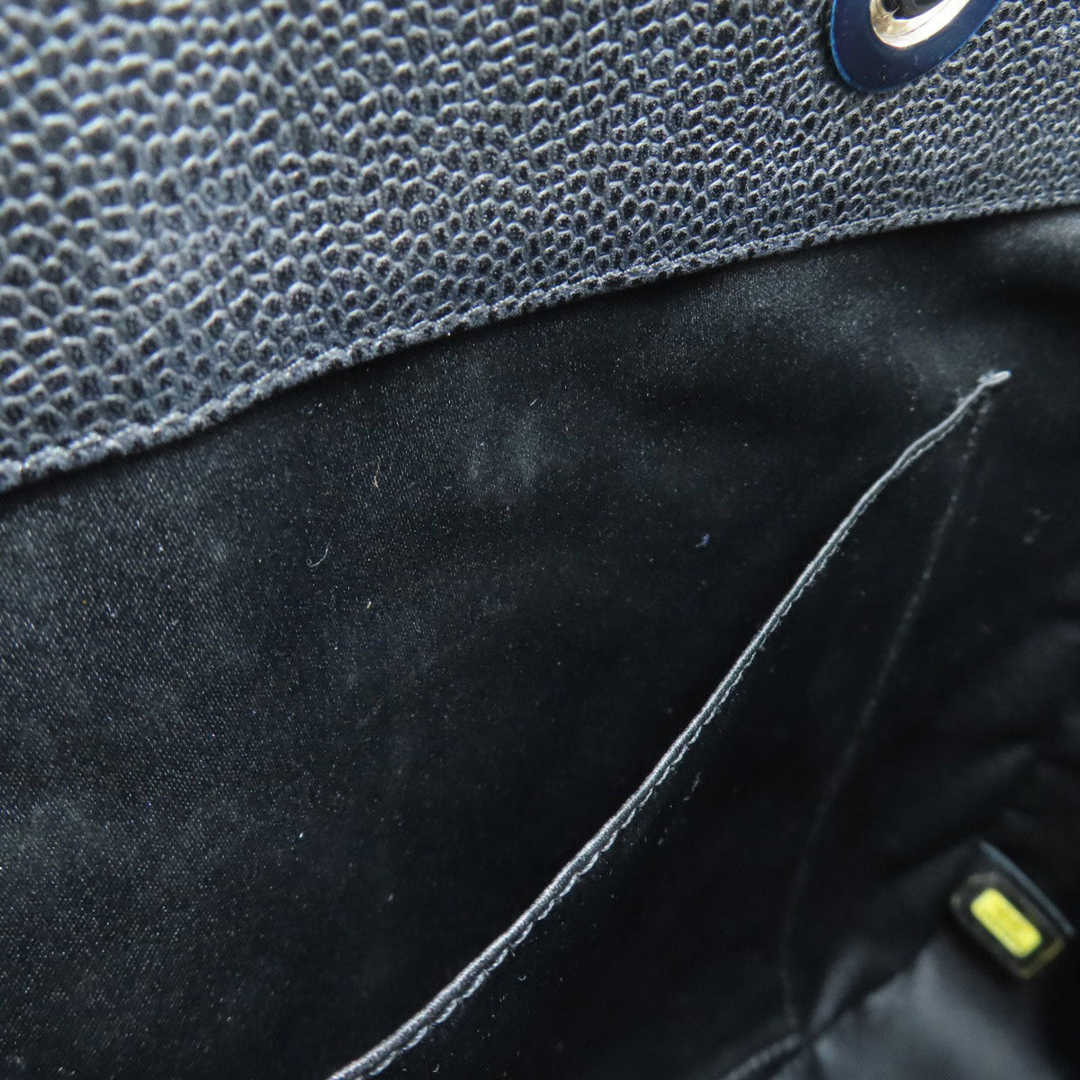 Chanel Black Leather Tote Bag (Pre-Owned)