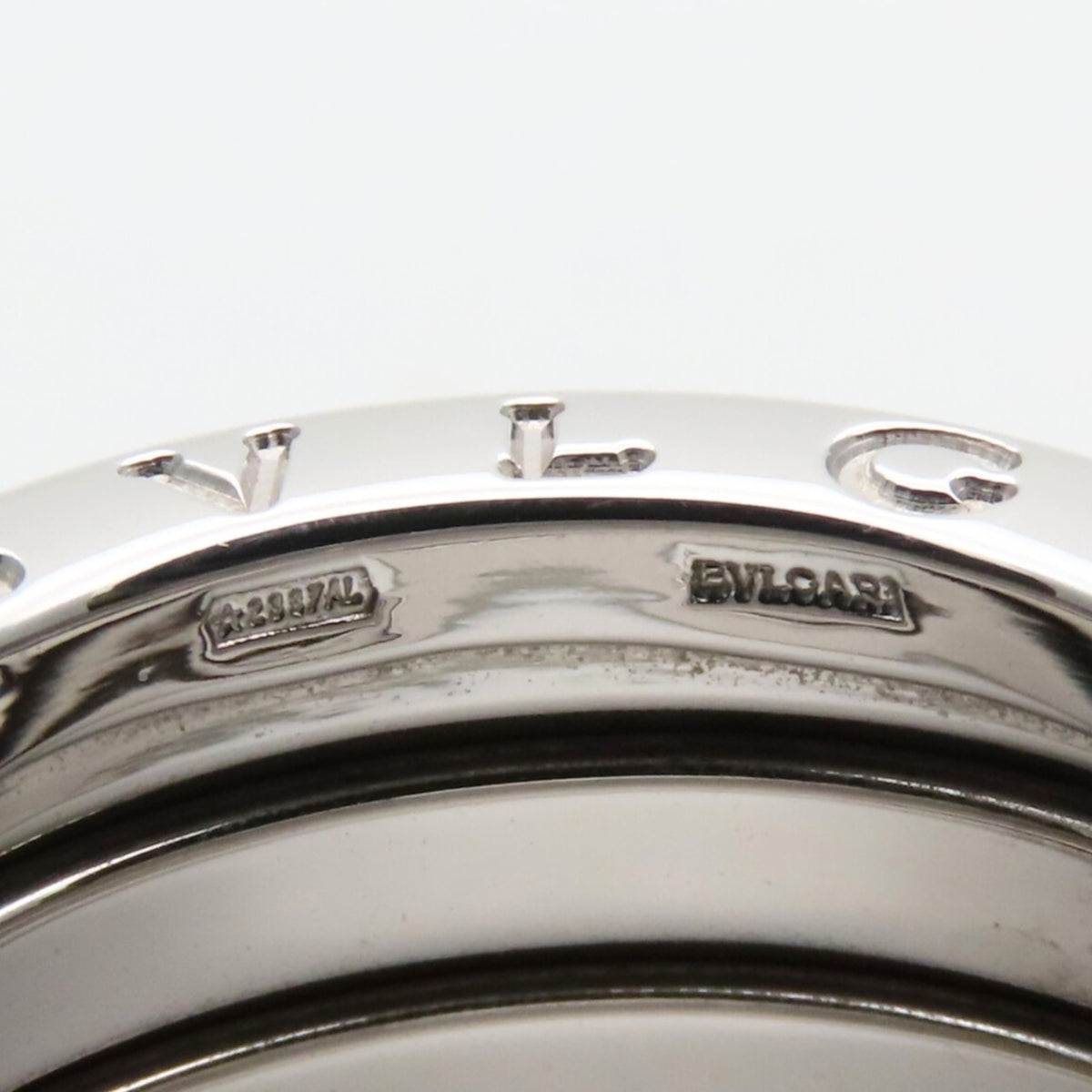 Bvlgari White White Gold (18K) Band Ring (Pre-Owned)