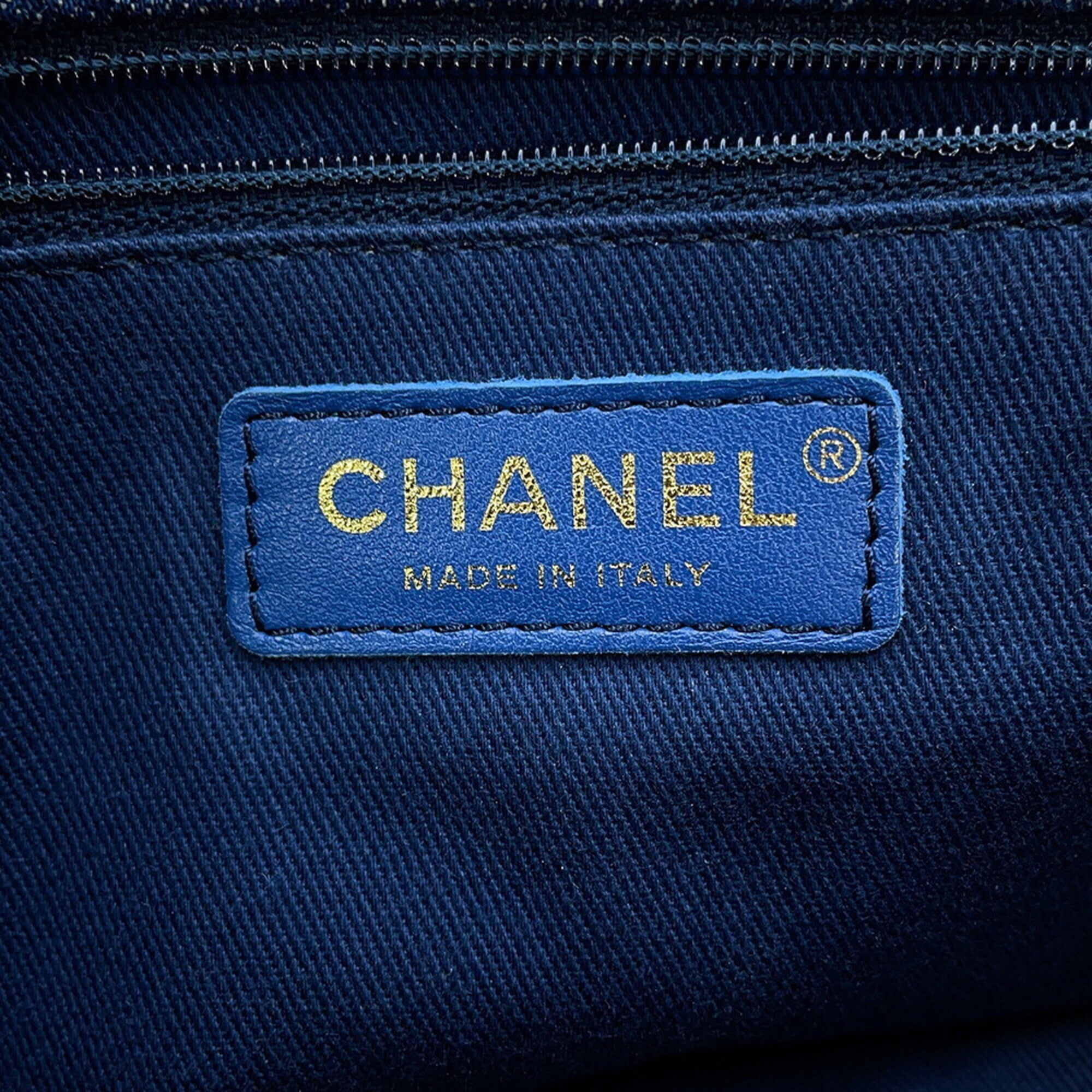 Chanel Blue Denim Handbag Shoulder Bag (Pre-Owned)