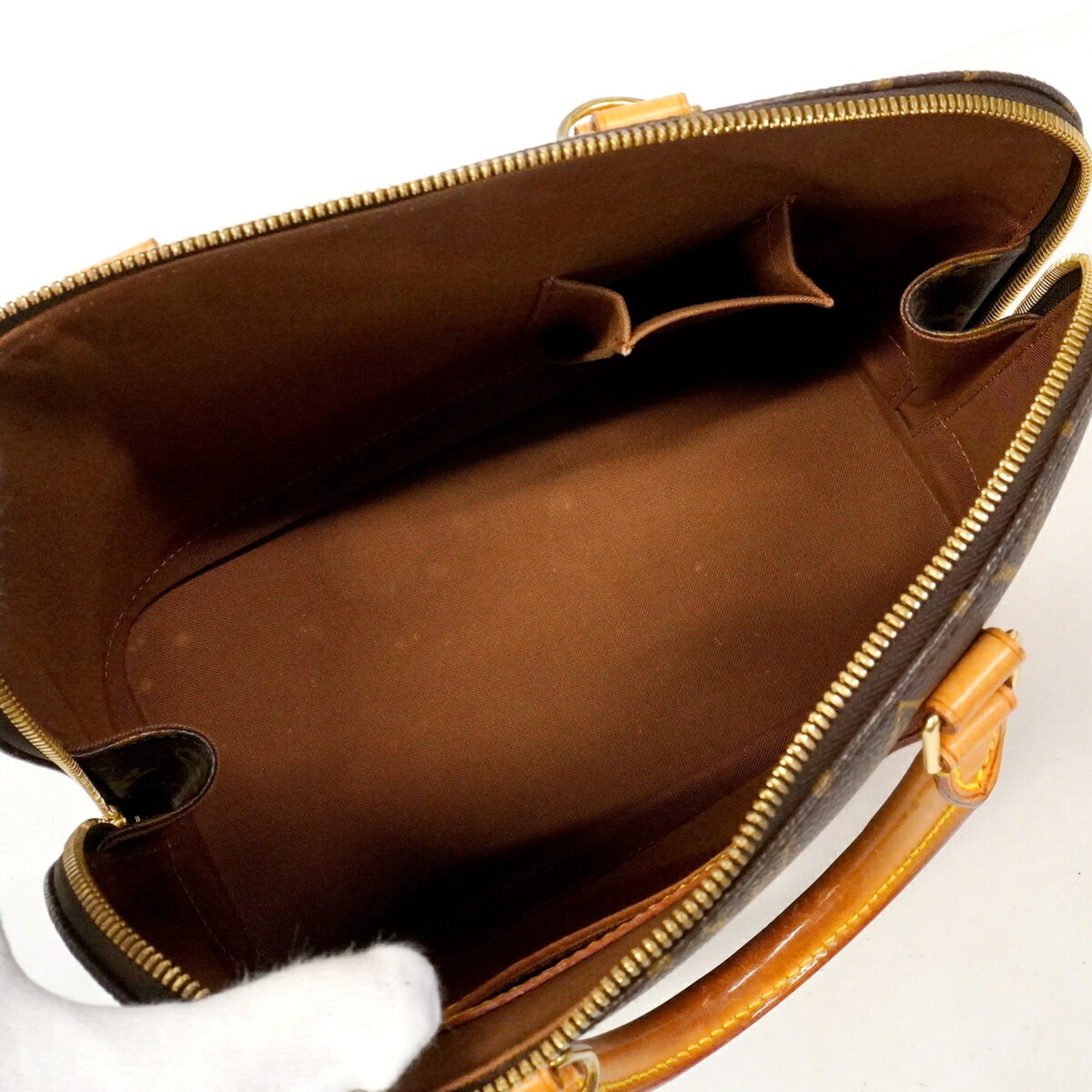 Louis Vuitton Brown Handbag (Pre-Owned)