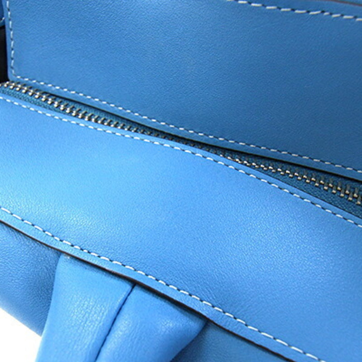 Coach Blue Leather Handbag (Pre-Owned)
