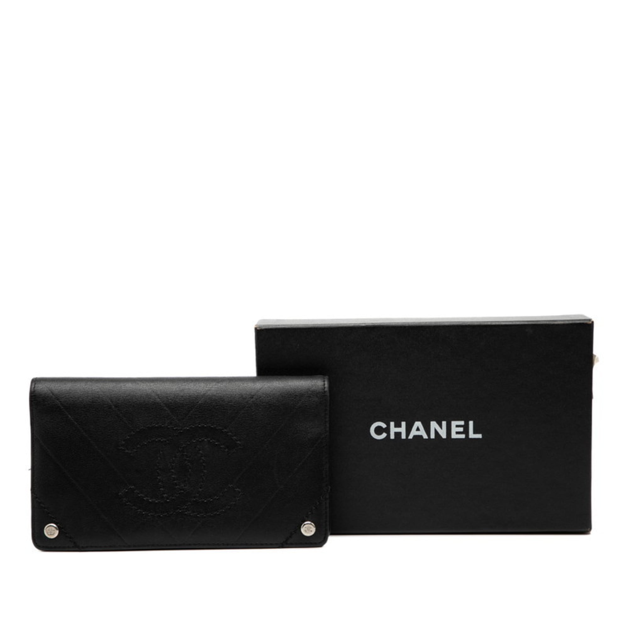 Chanel Black Leather Long Wallet (Bi-Fold) (Pre-Owned)