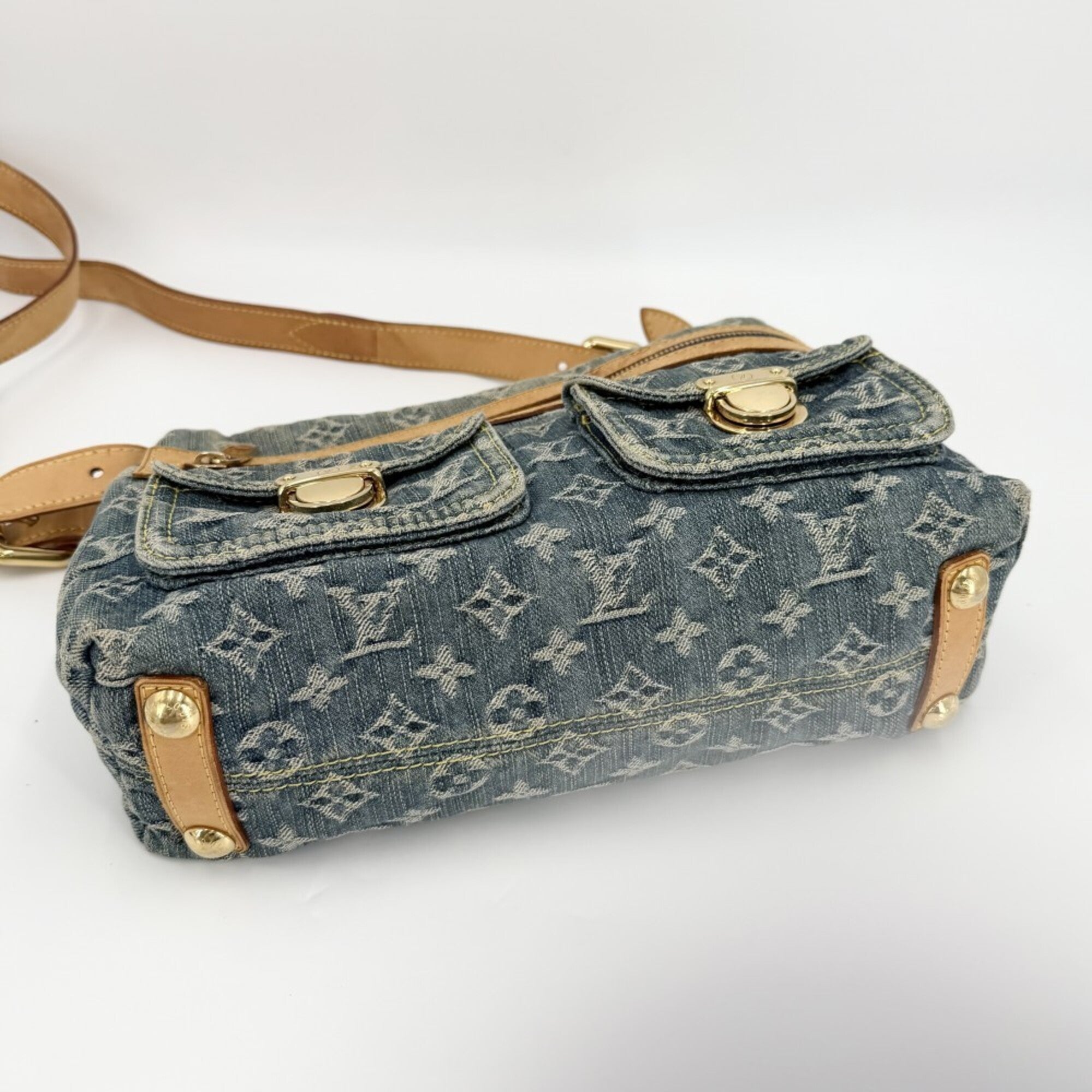 Louis Vuitton Blue Monogram Denim Shoulder Bag (Pre-Owned)